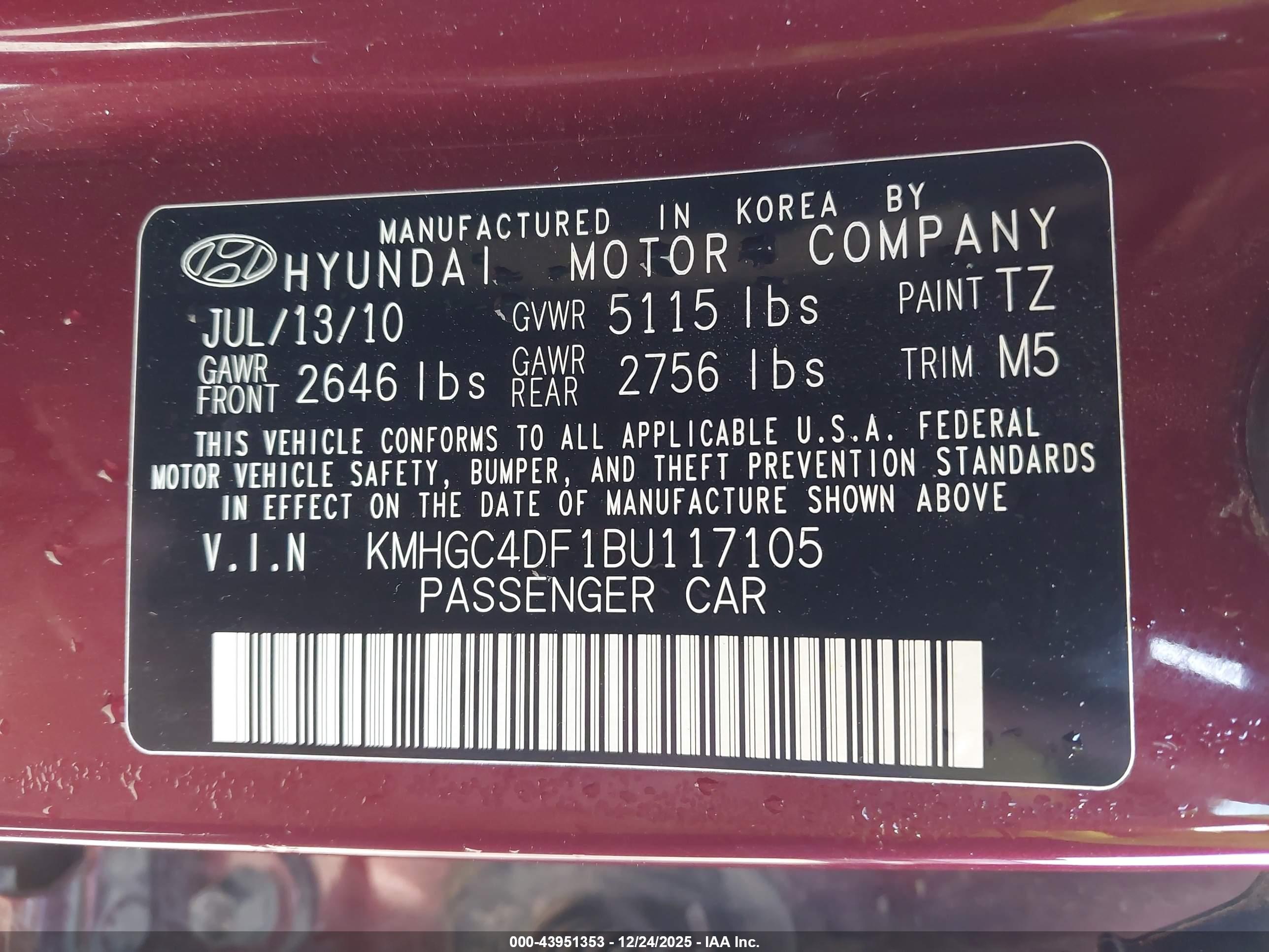 HYUNDAI GENESIS image 9