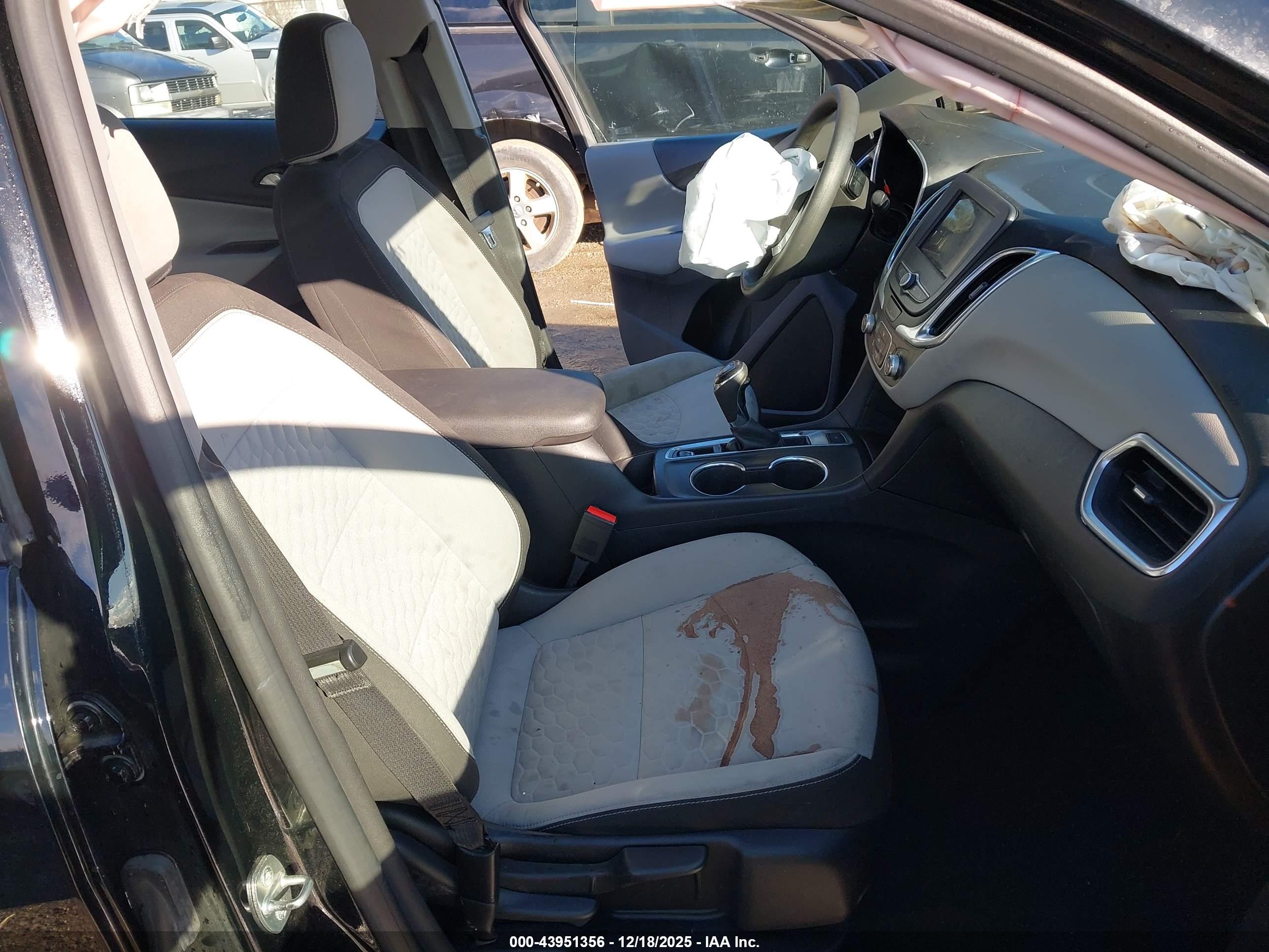 CHEVROLET EQUINOX image 5