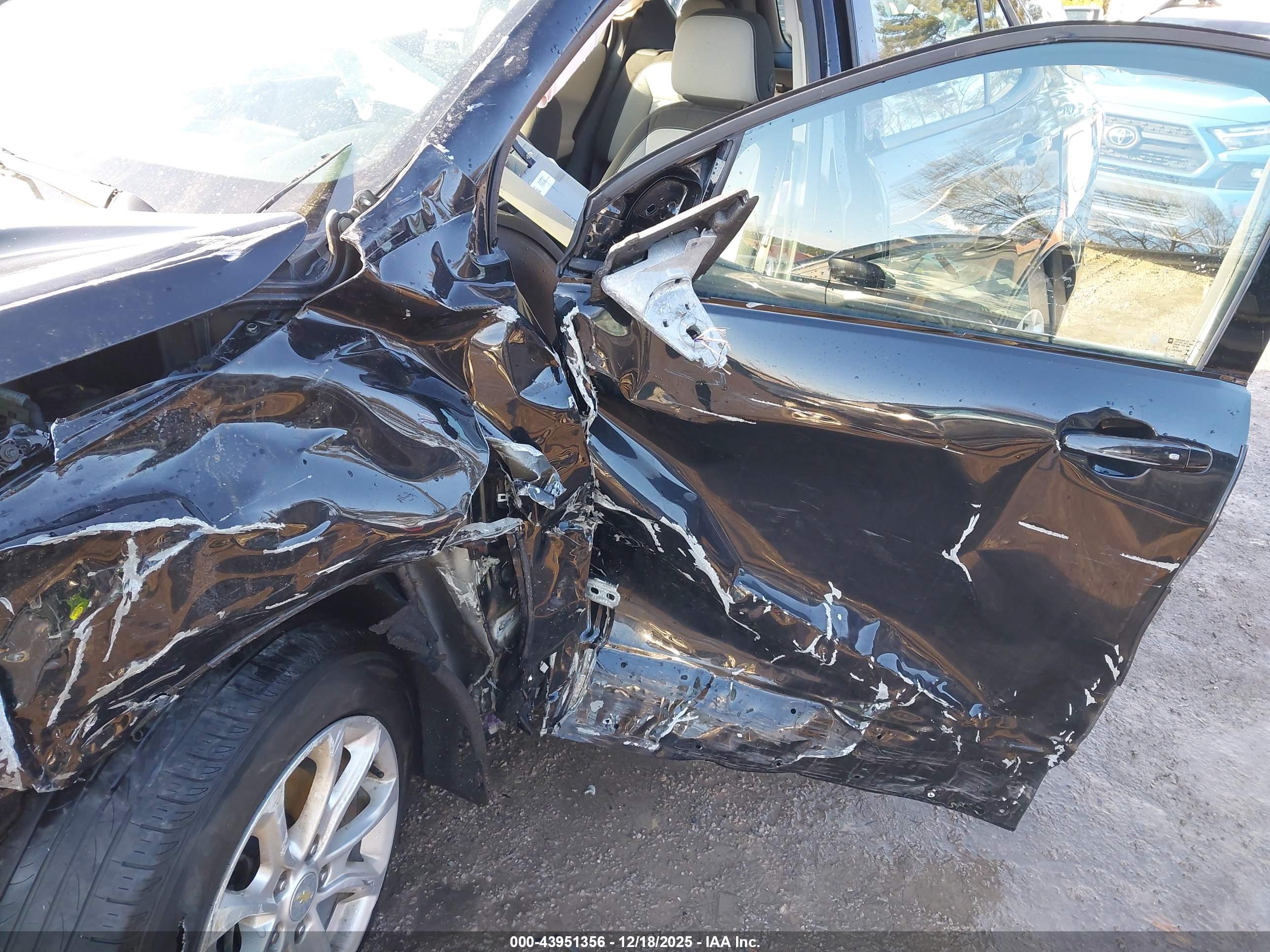CHEVROLET EQUINOX image 6
