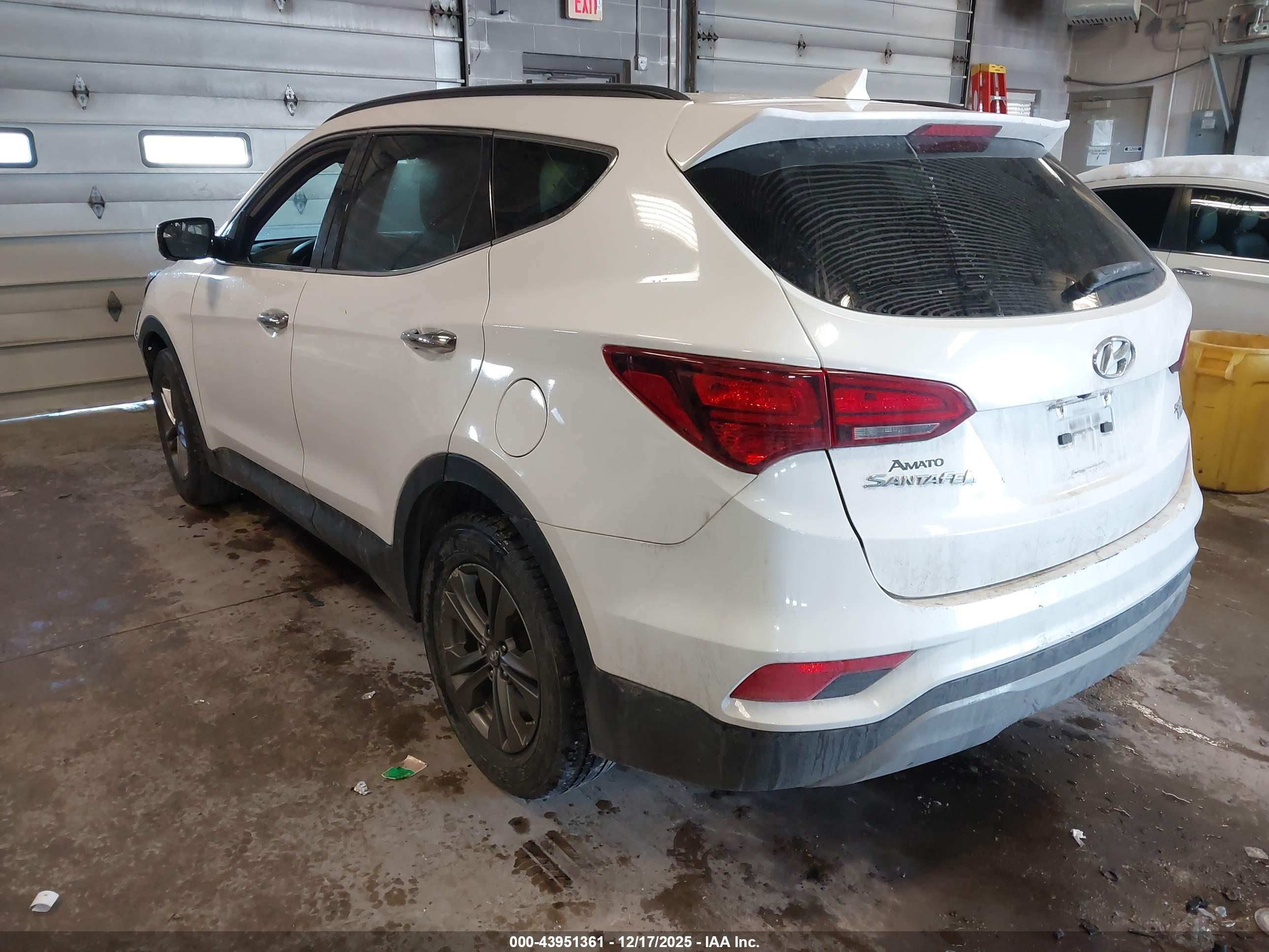 HYUNDAI SANTA image 3
