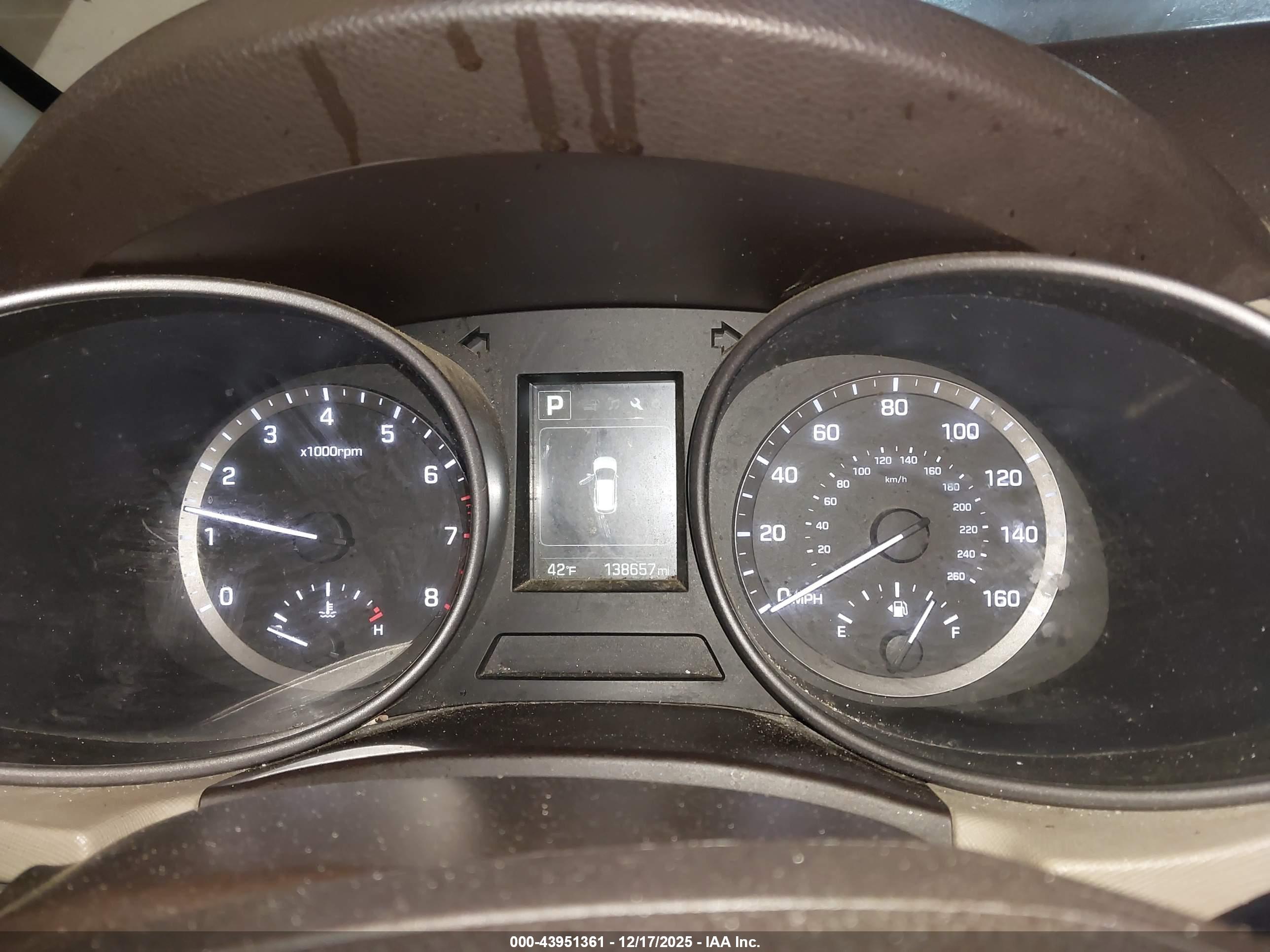 HYUNDAI SANTA image 7