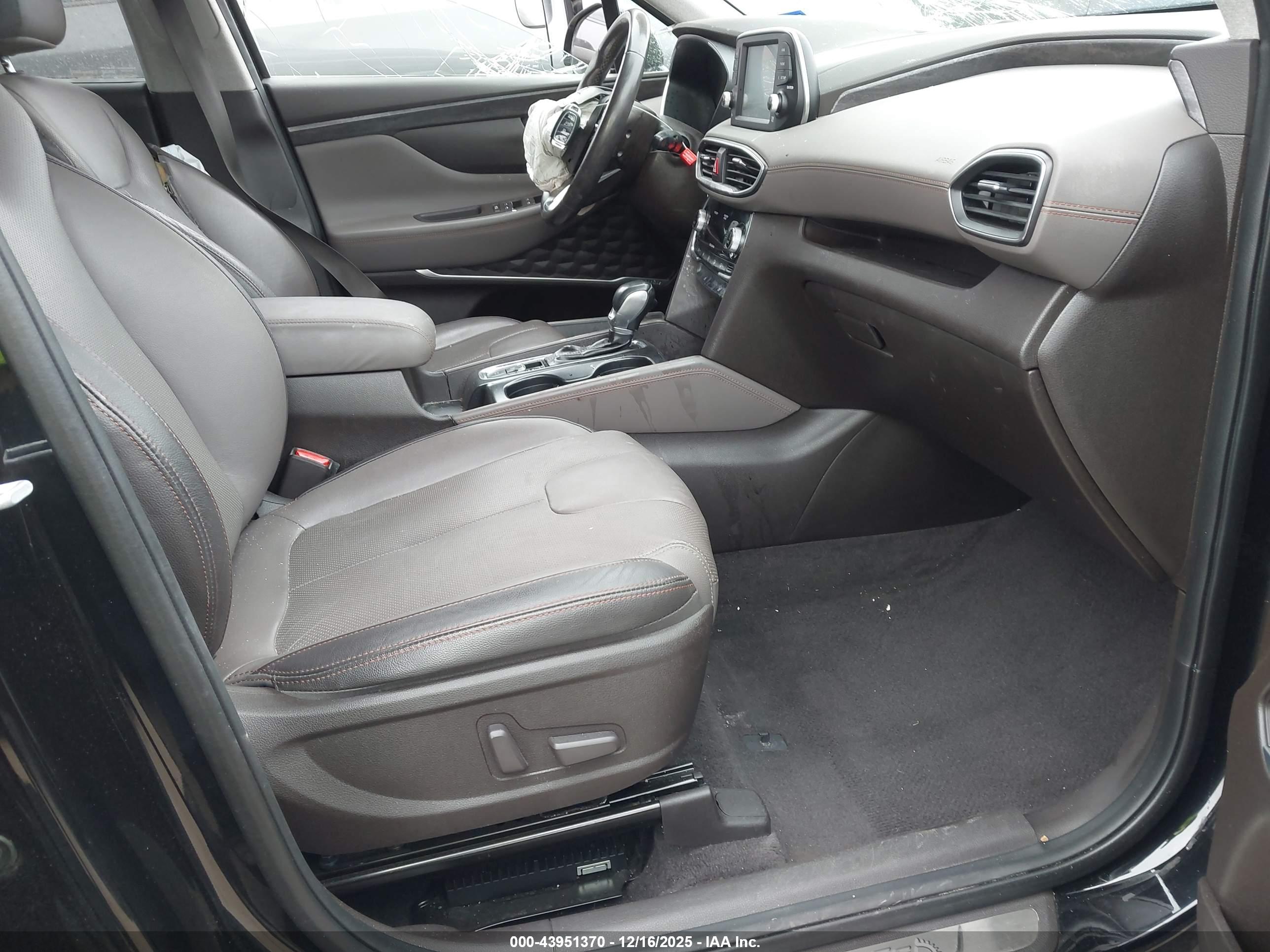 HYUNDAI SANTA image 5