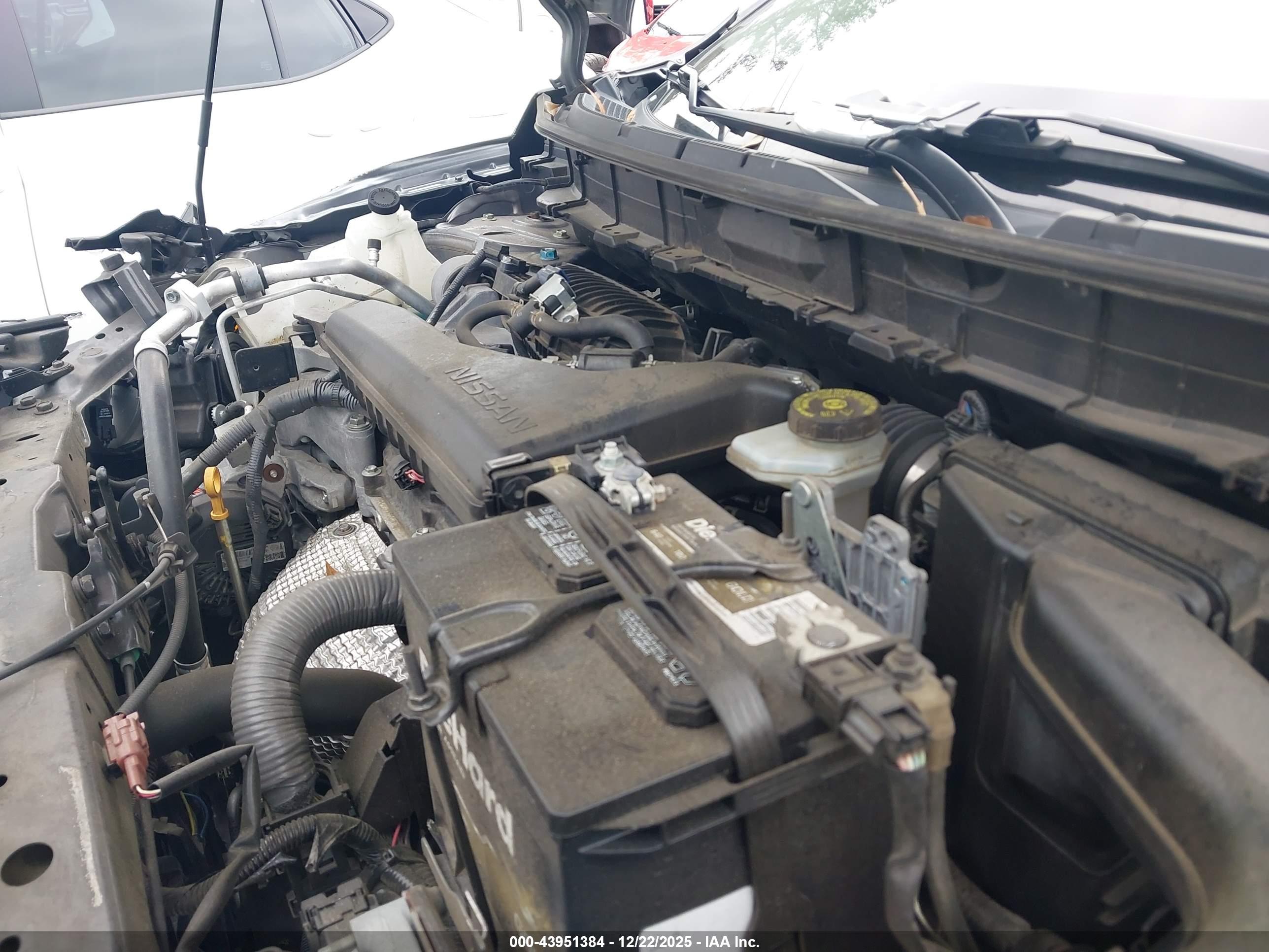 NISSAN ROGUE image 10