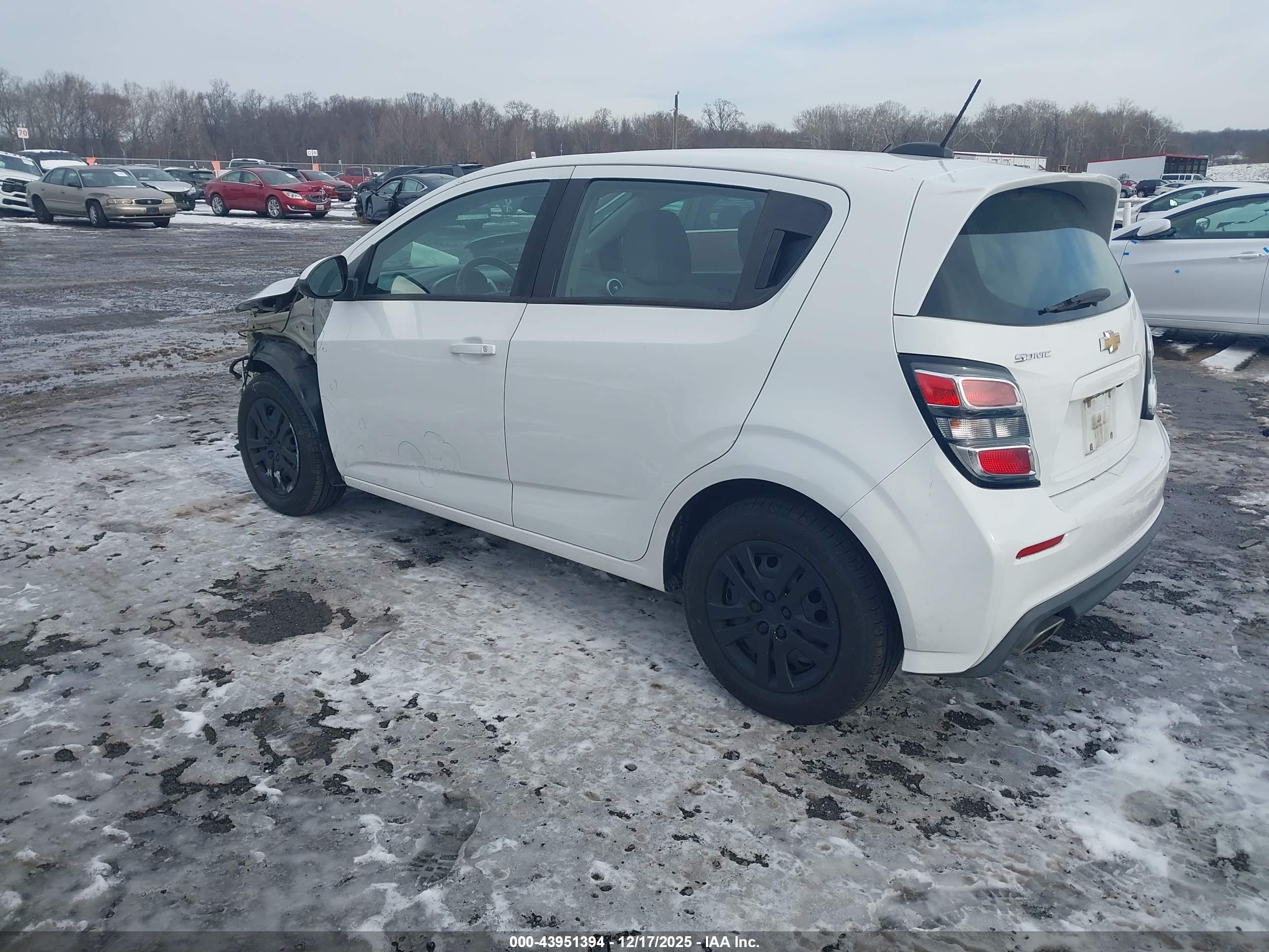 CHEVROLET SONIC image 3