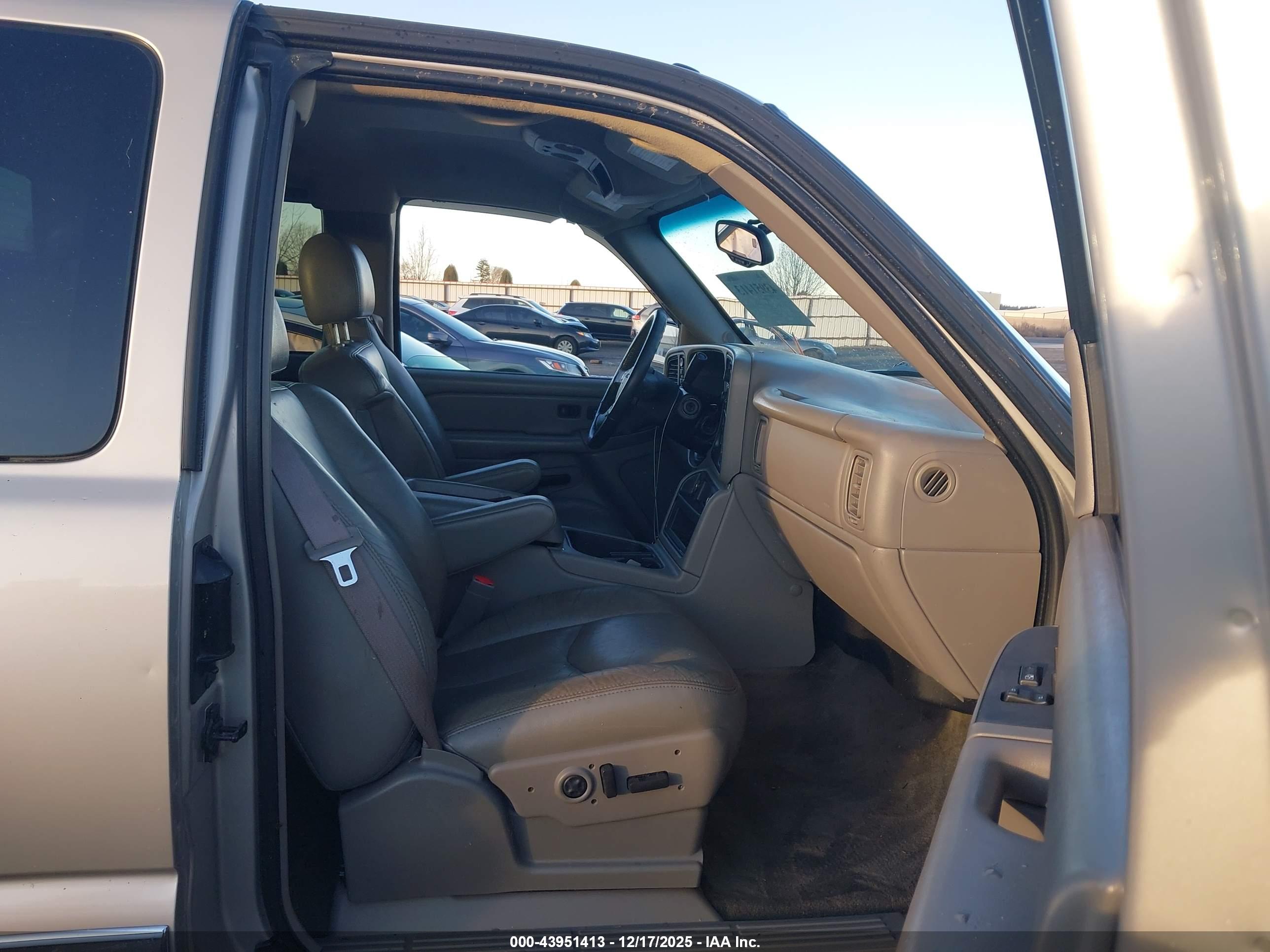 GMC SIERRA image 5