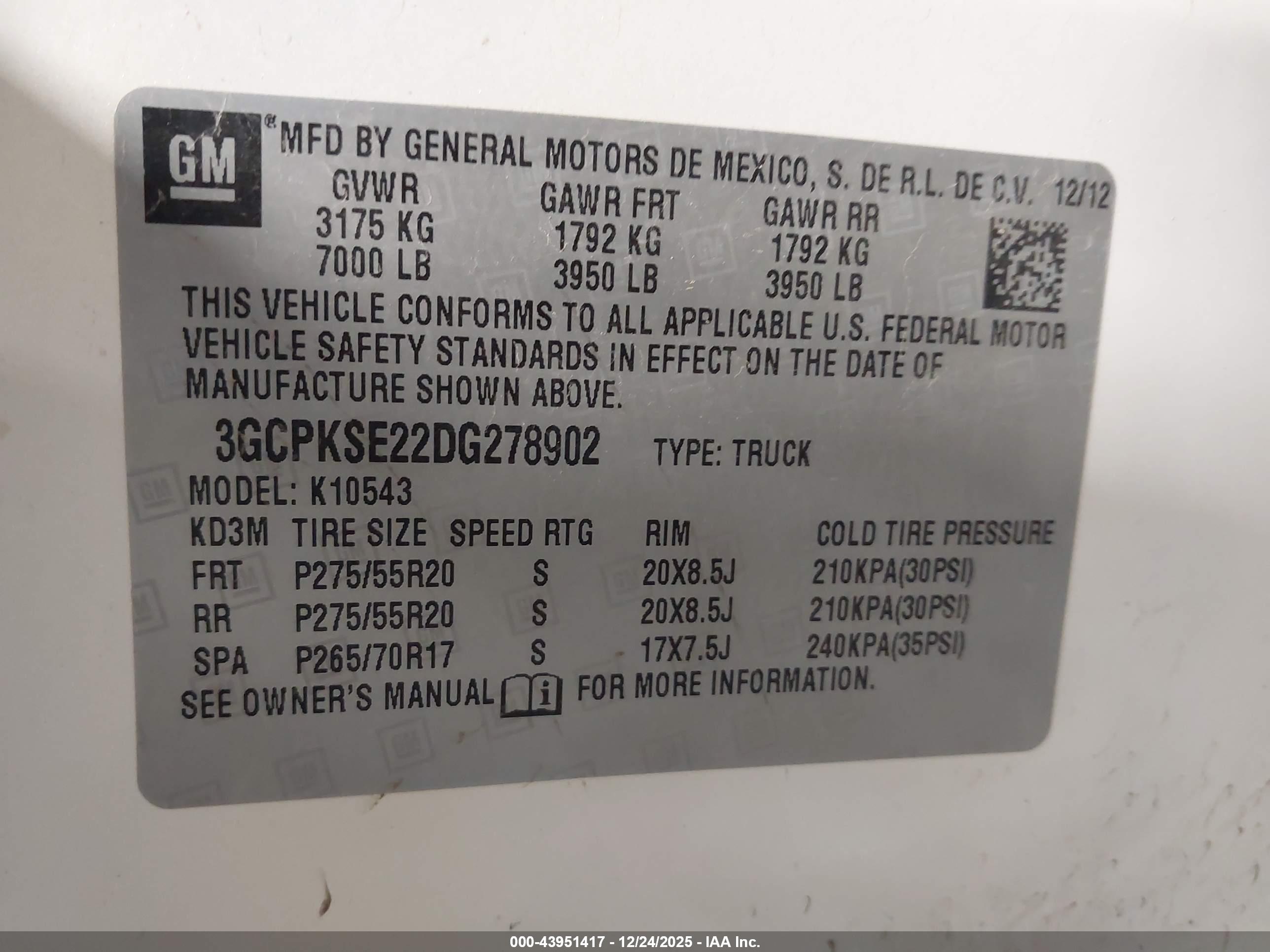 CHEVROLET SILVERADO image 9