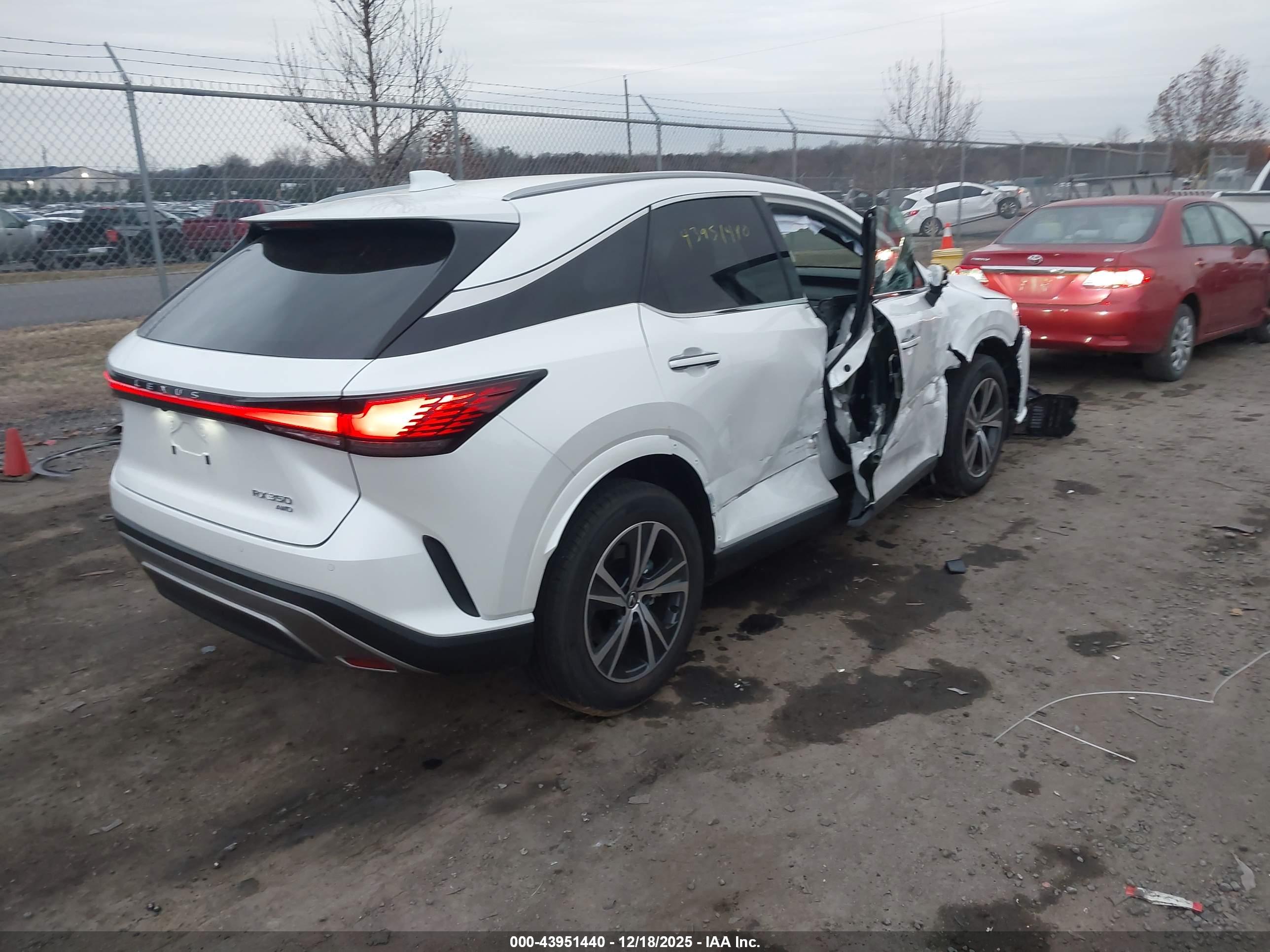LEXUS RX image 4