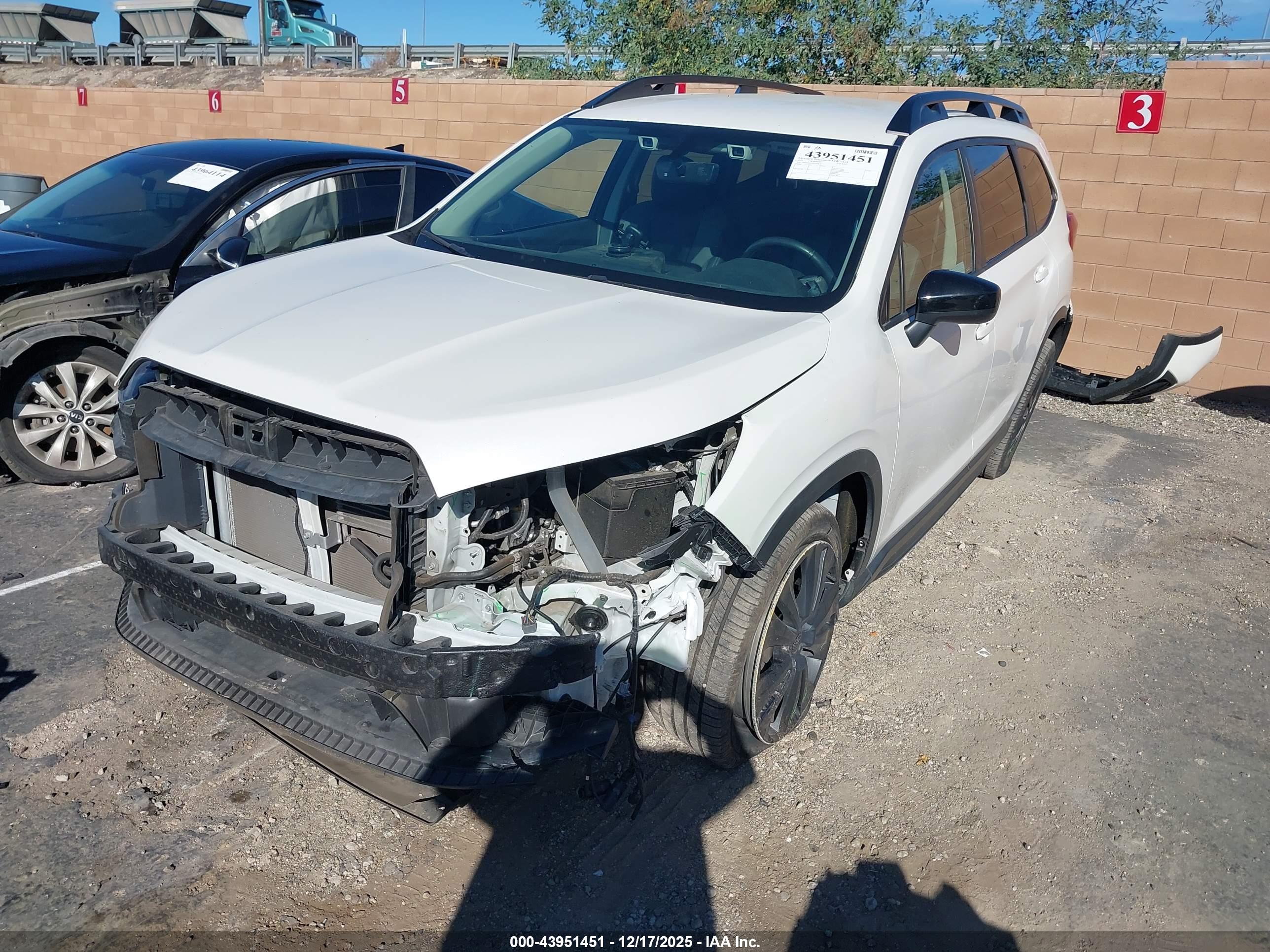 SUBARU ASCENT image 2
