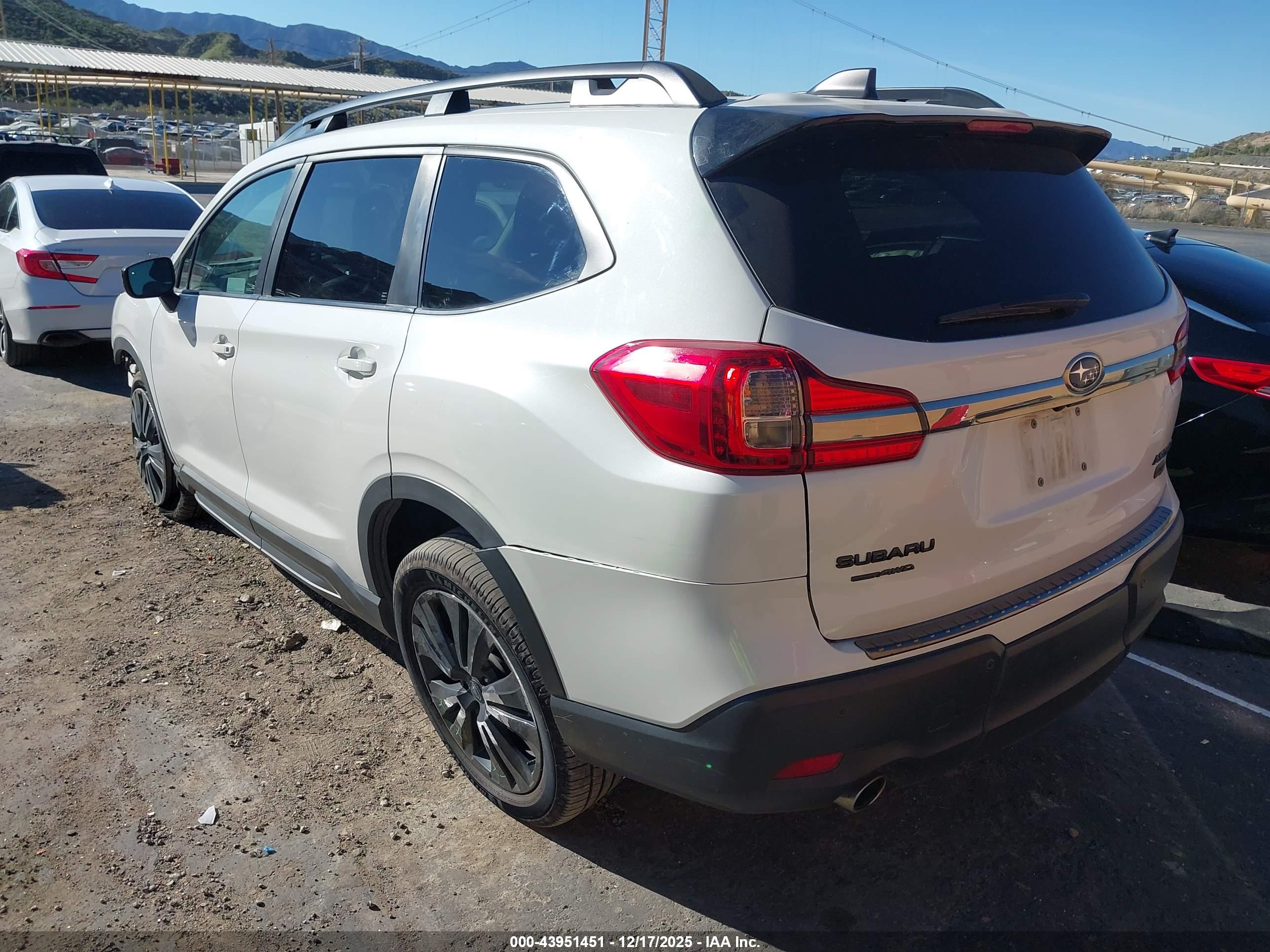 SUBARU ASCENT image 3