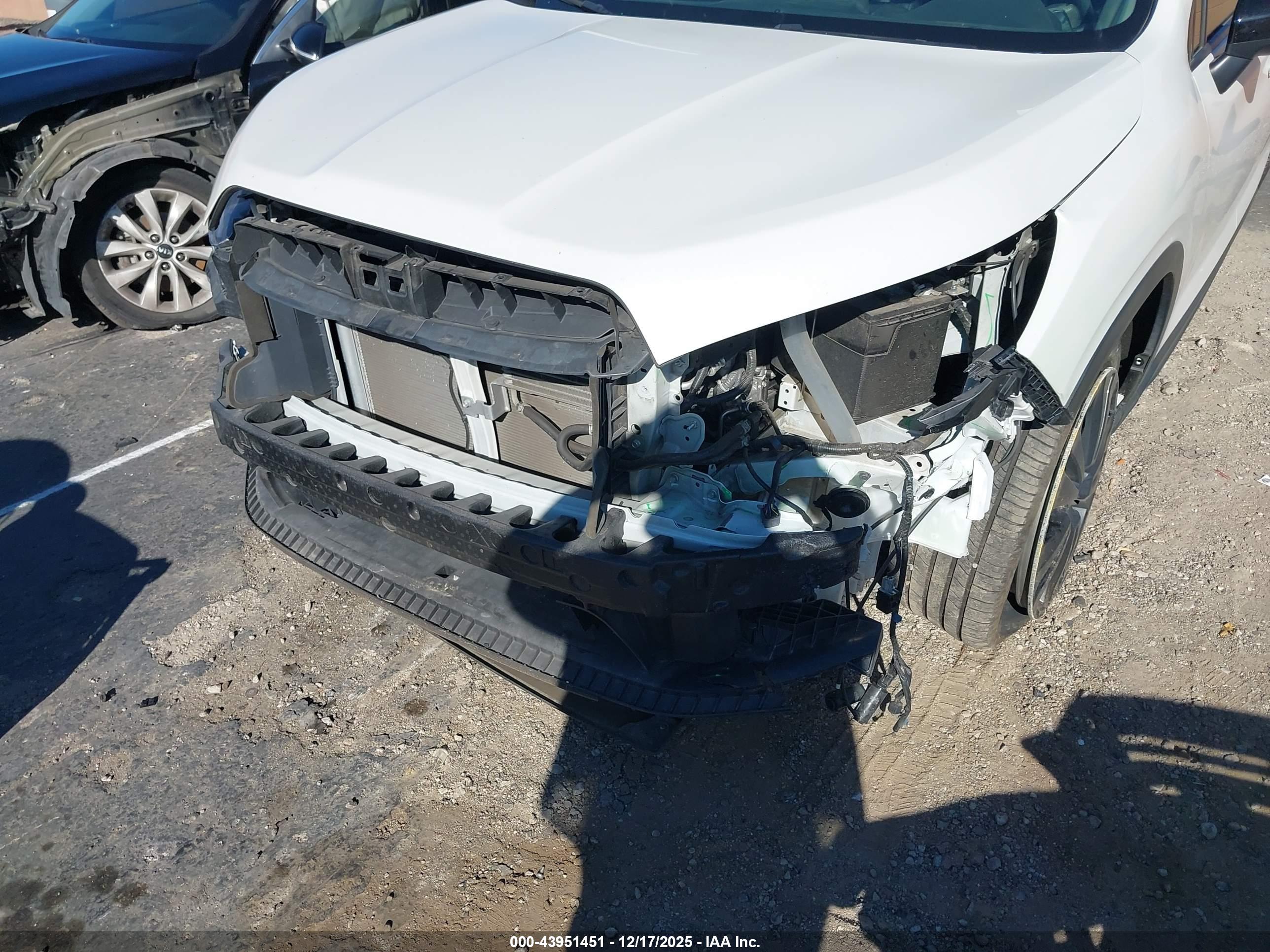 SUBARU ASCENT image 6
