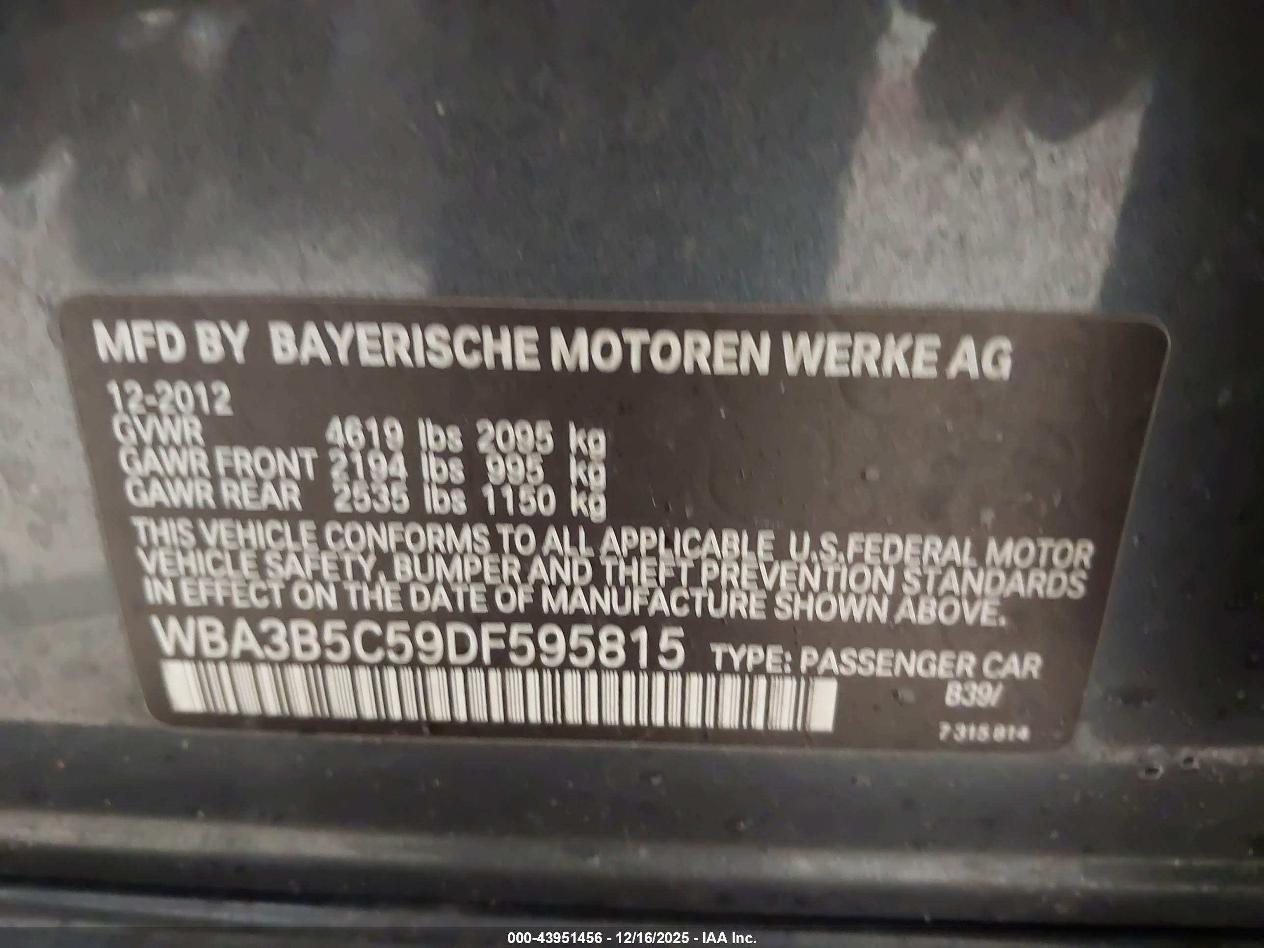 BMW 328I image 9