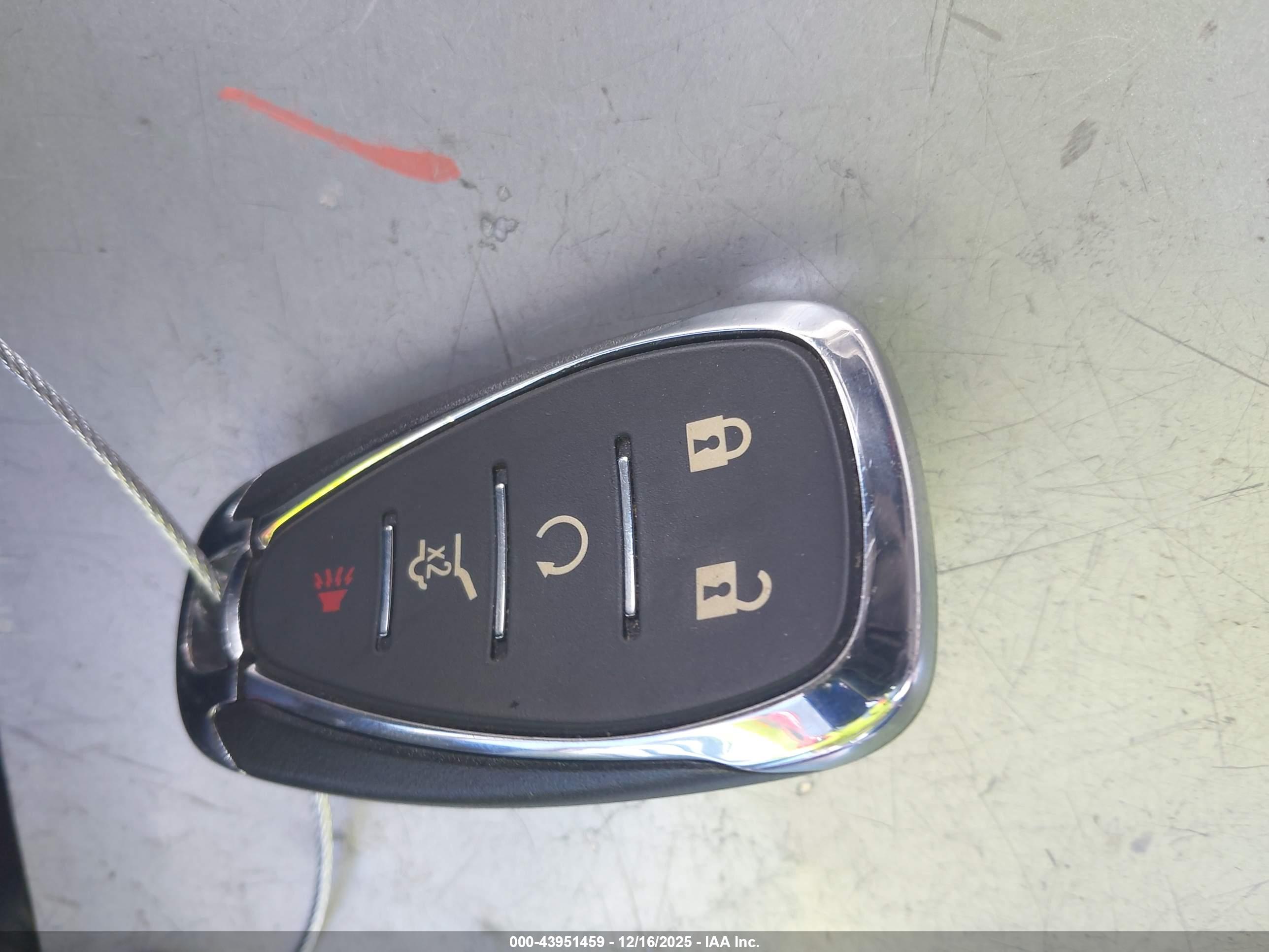 CHEVROLET EQUINOX image 11
