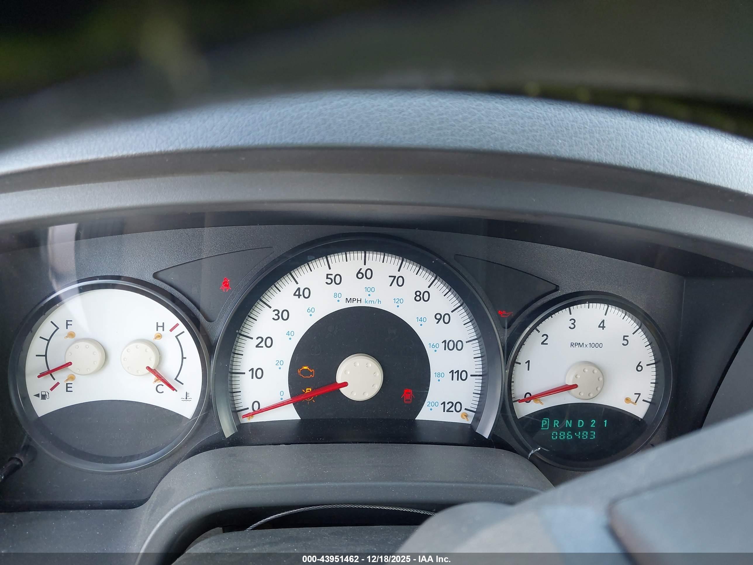 DODGE DAKOTA image 7