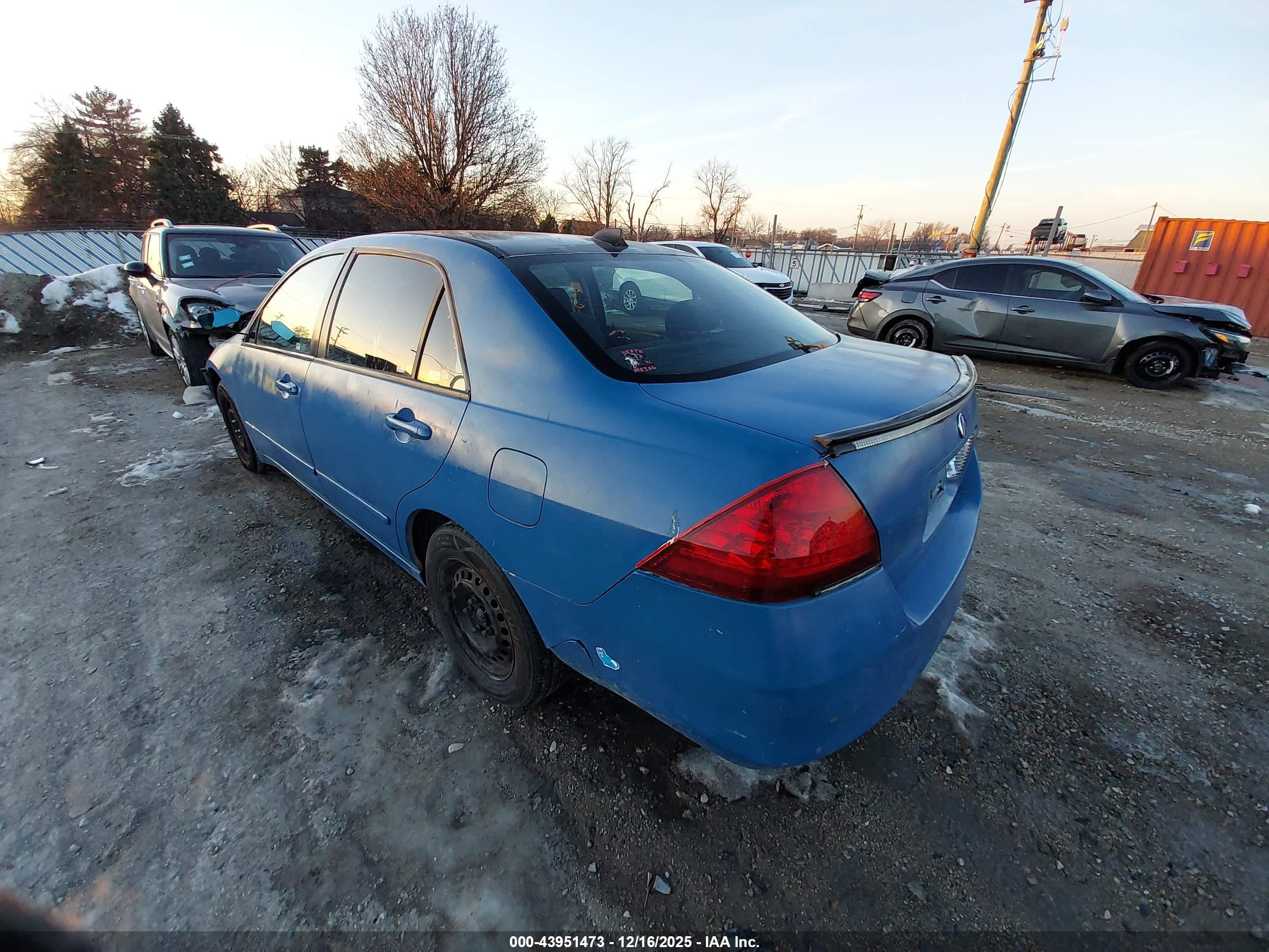 HONDA ACCORD image 3