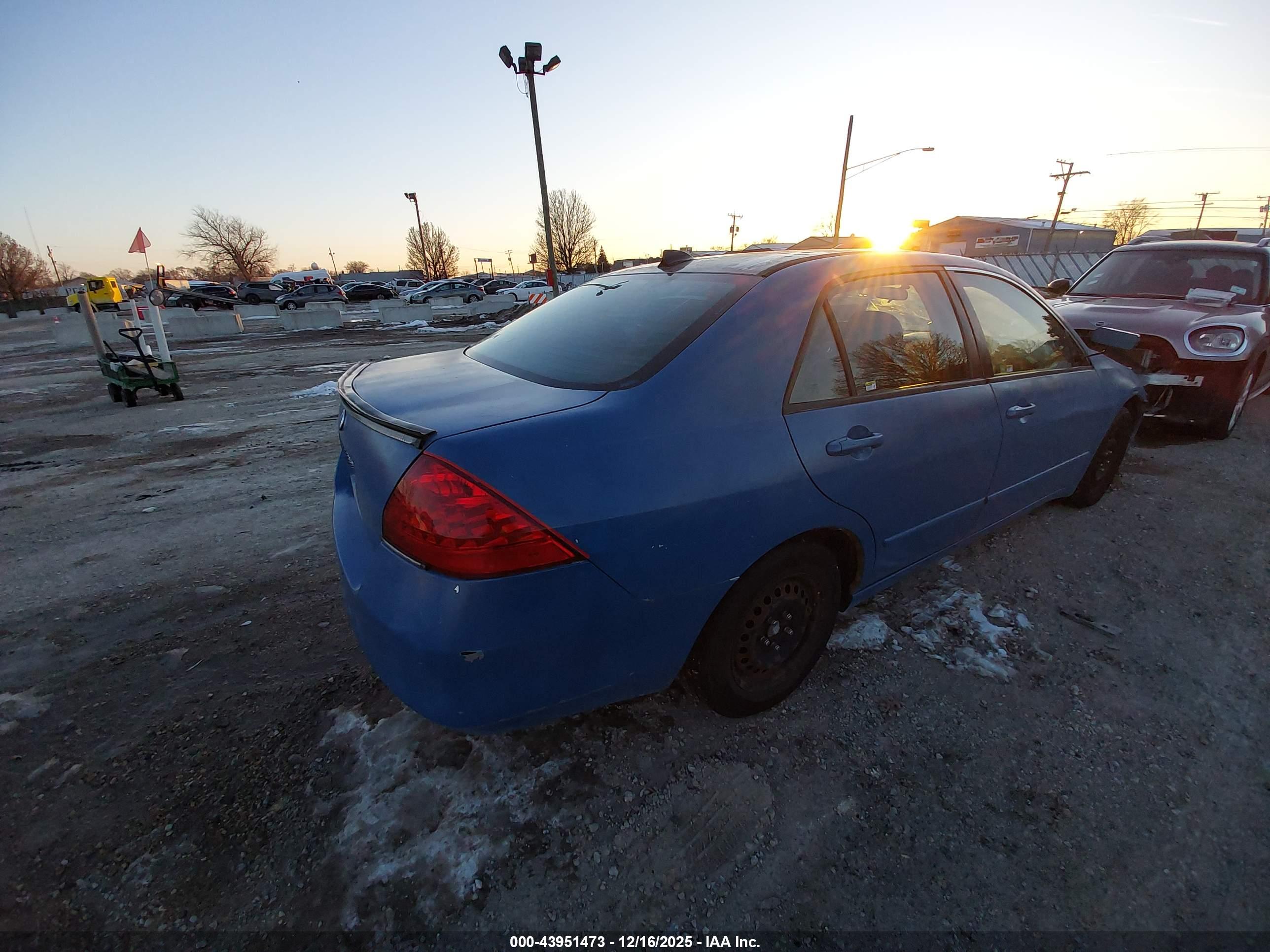 HONDA ACCORD image 4