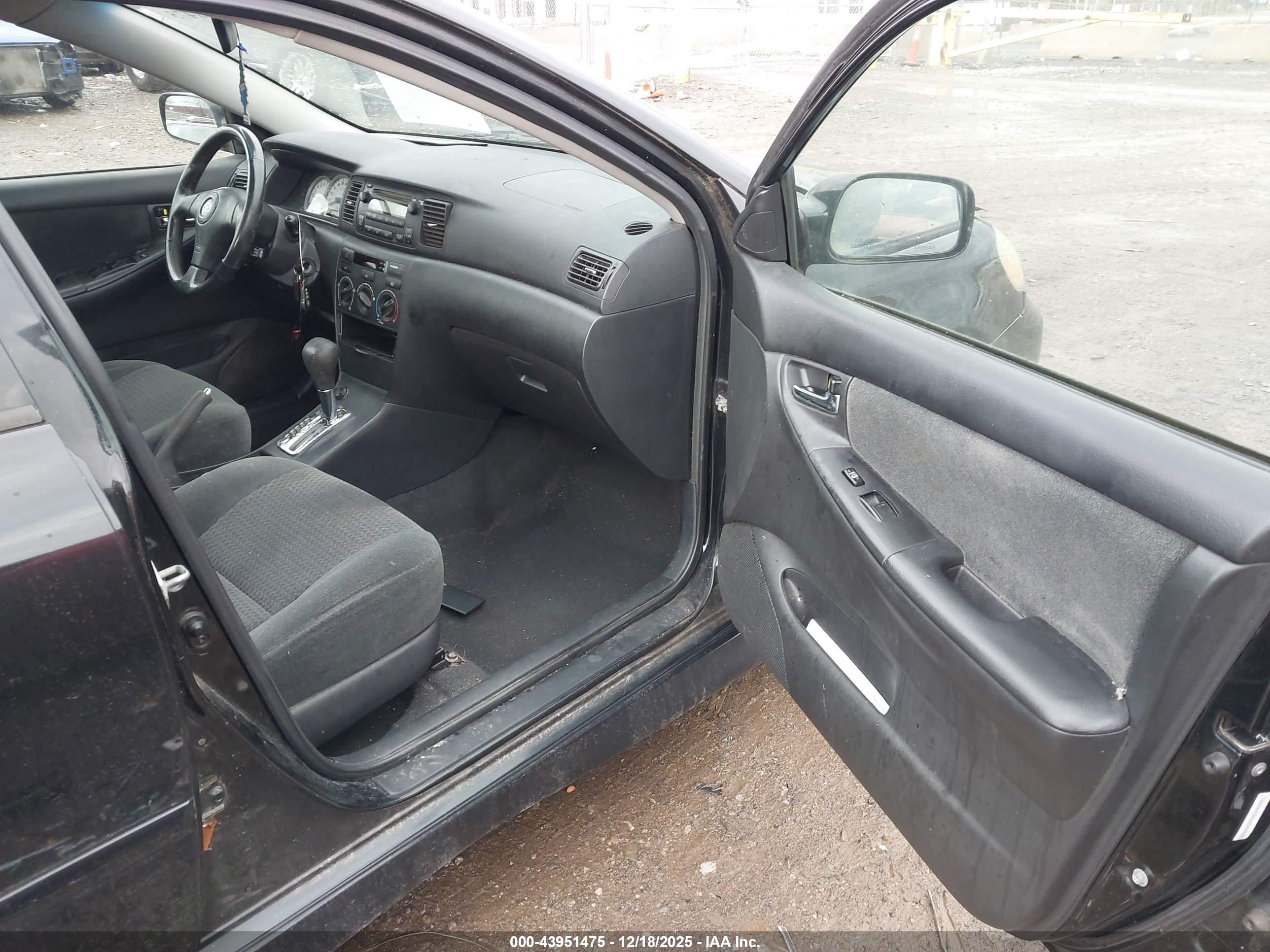 TOYOTA COROLLA image 5