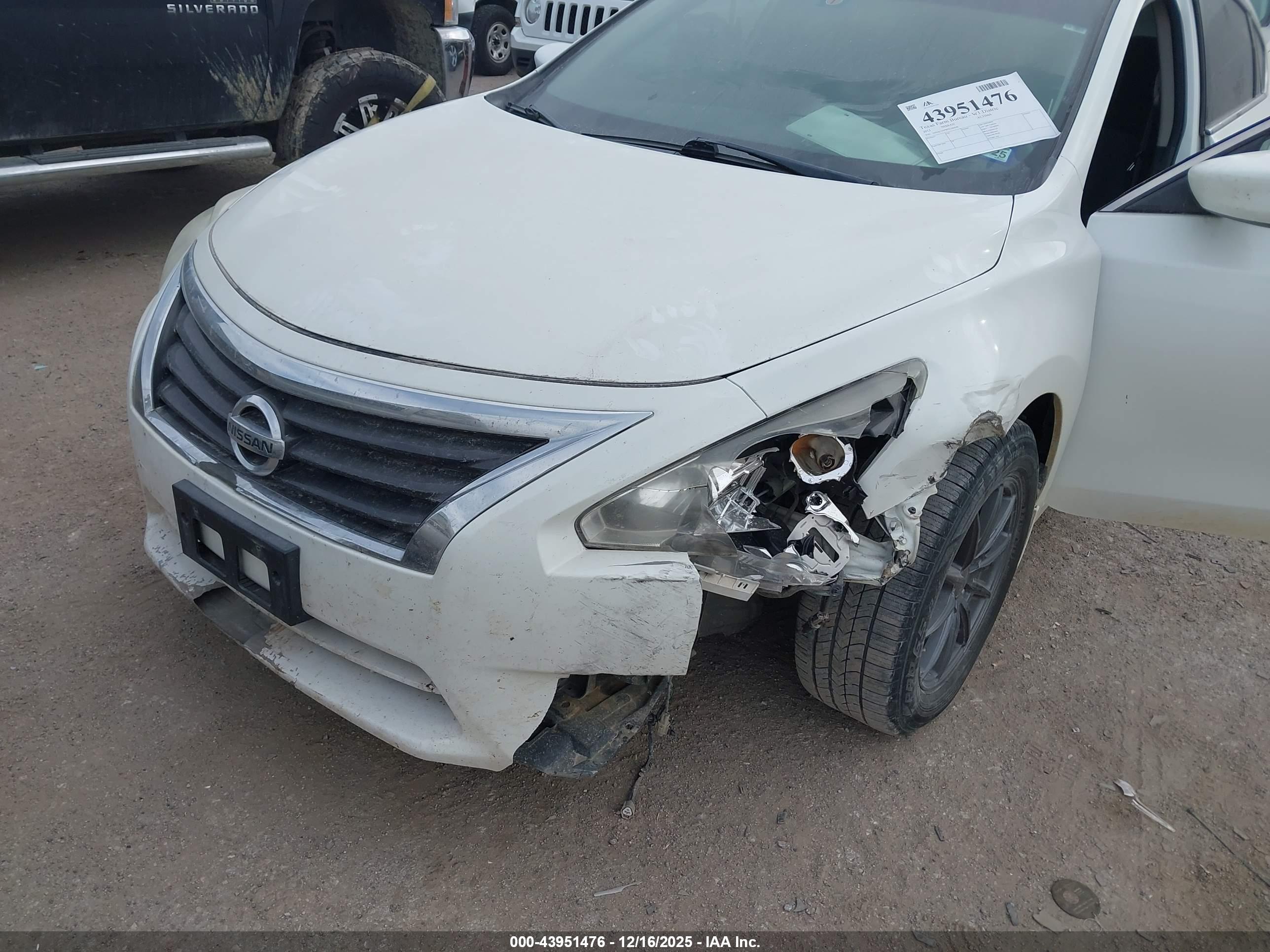 NISSAN ALTIMA image 6