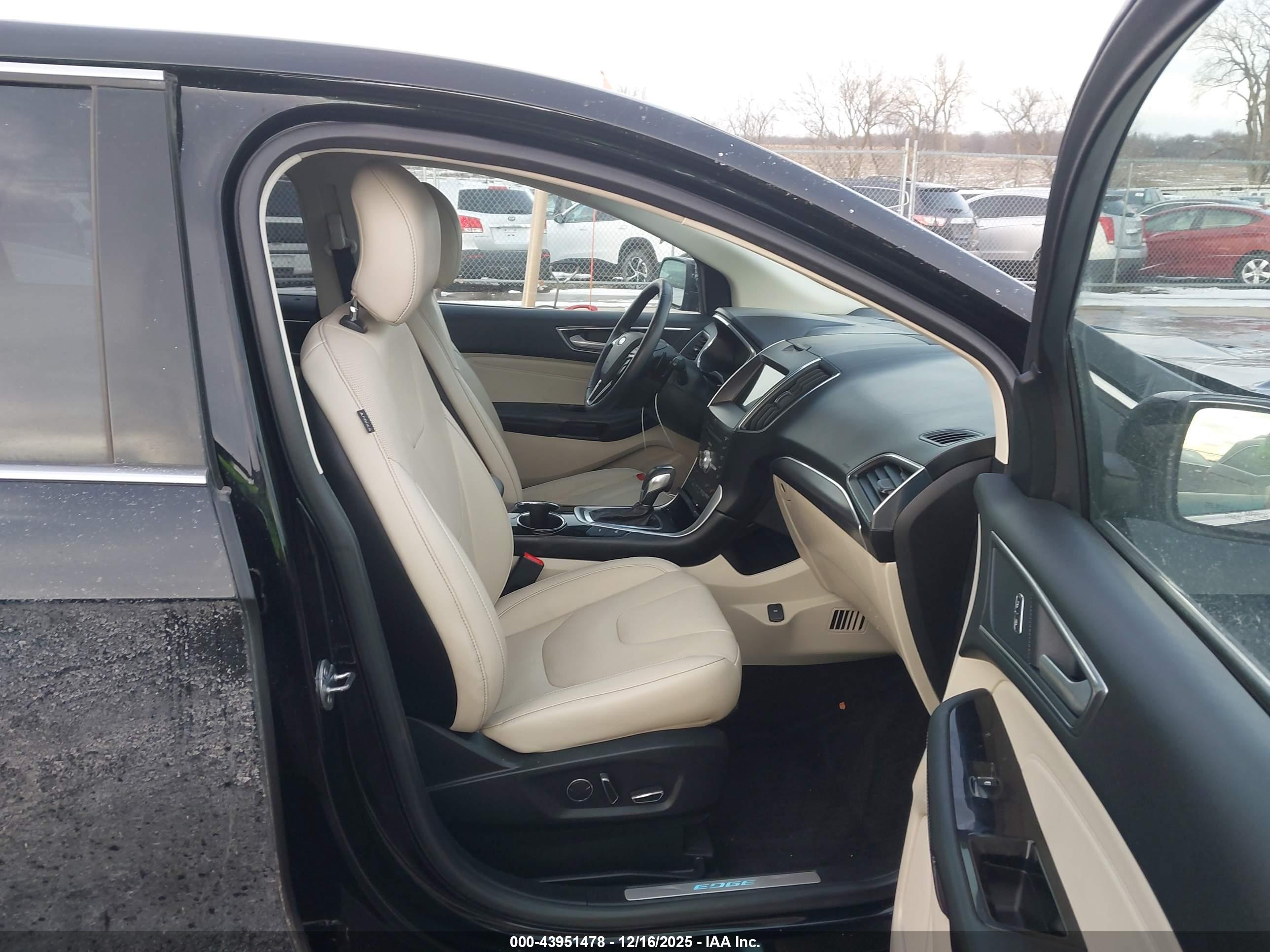 FORD EDGE image 5