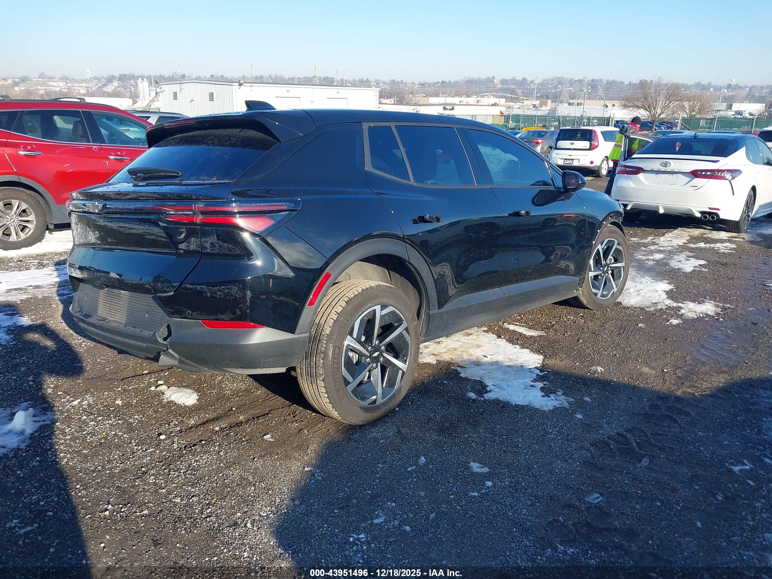 CHEVROLET EQUINOX image 4