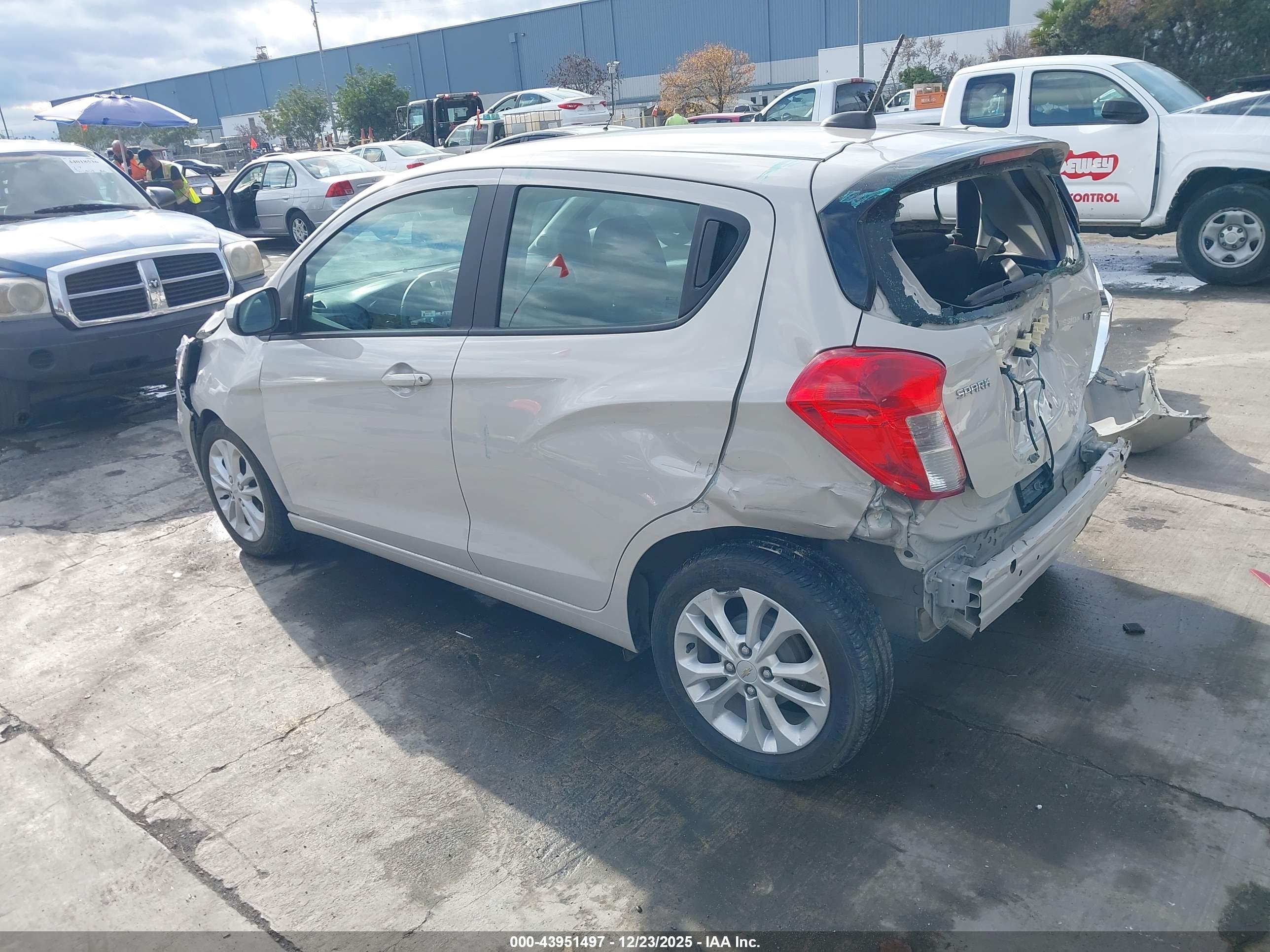 CHEVROLET SPARK image 3