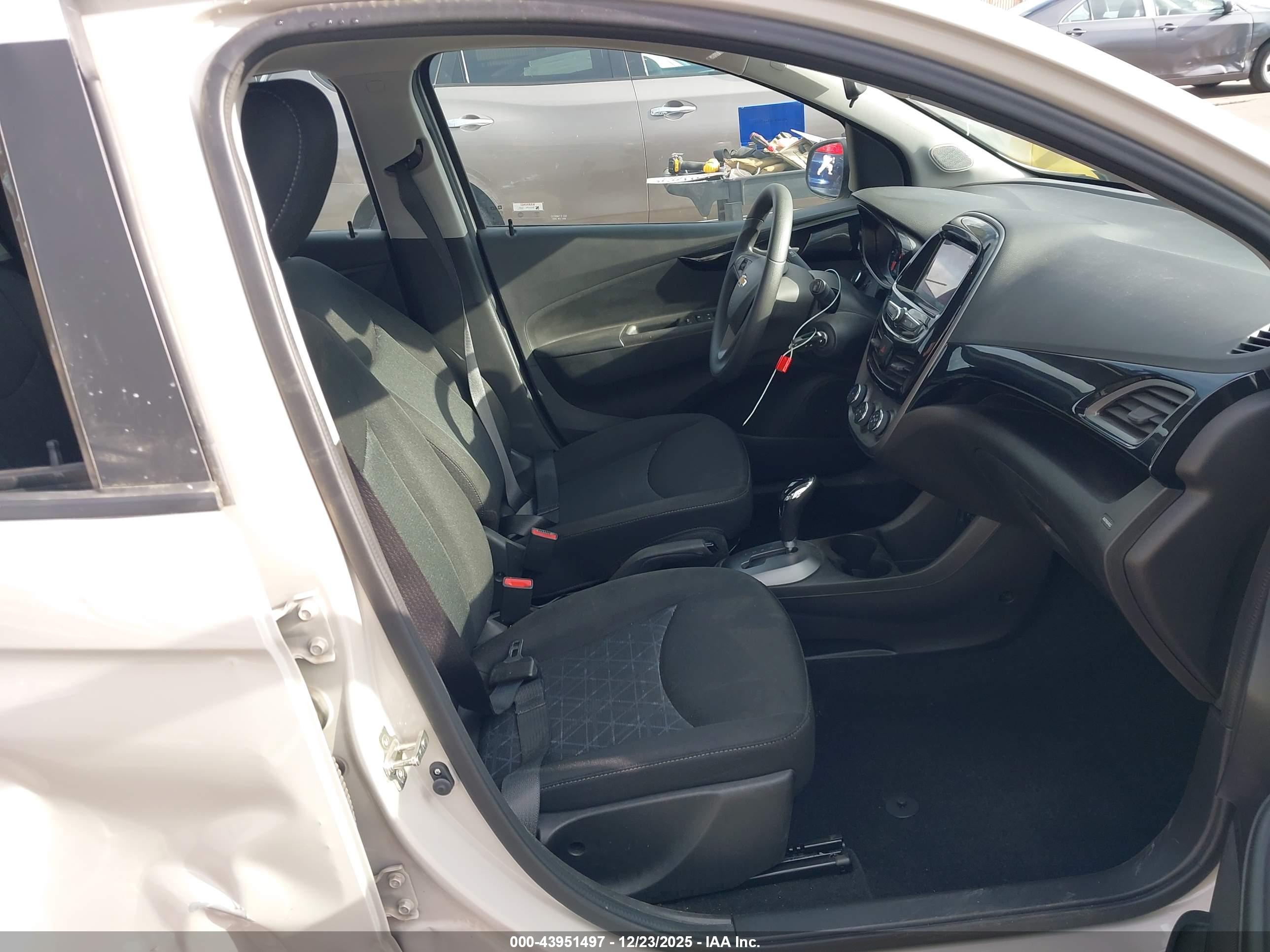 CHEVROLET SPARK image 5