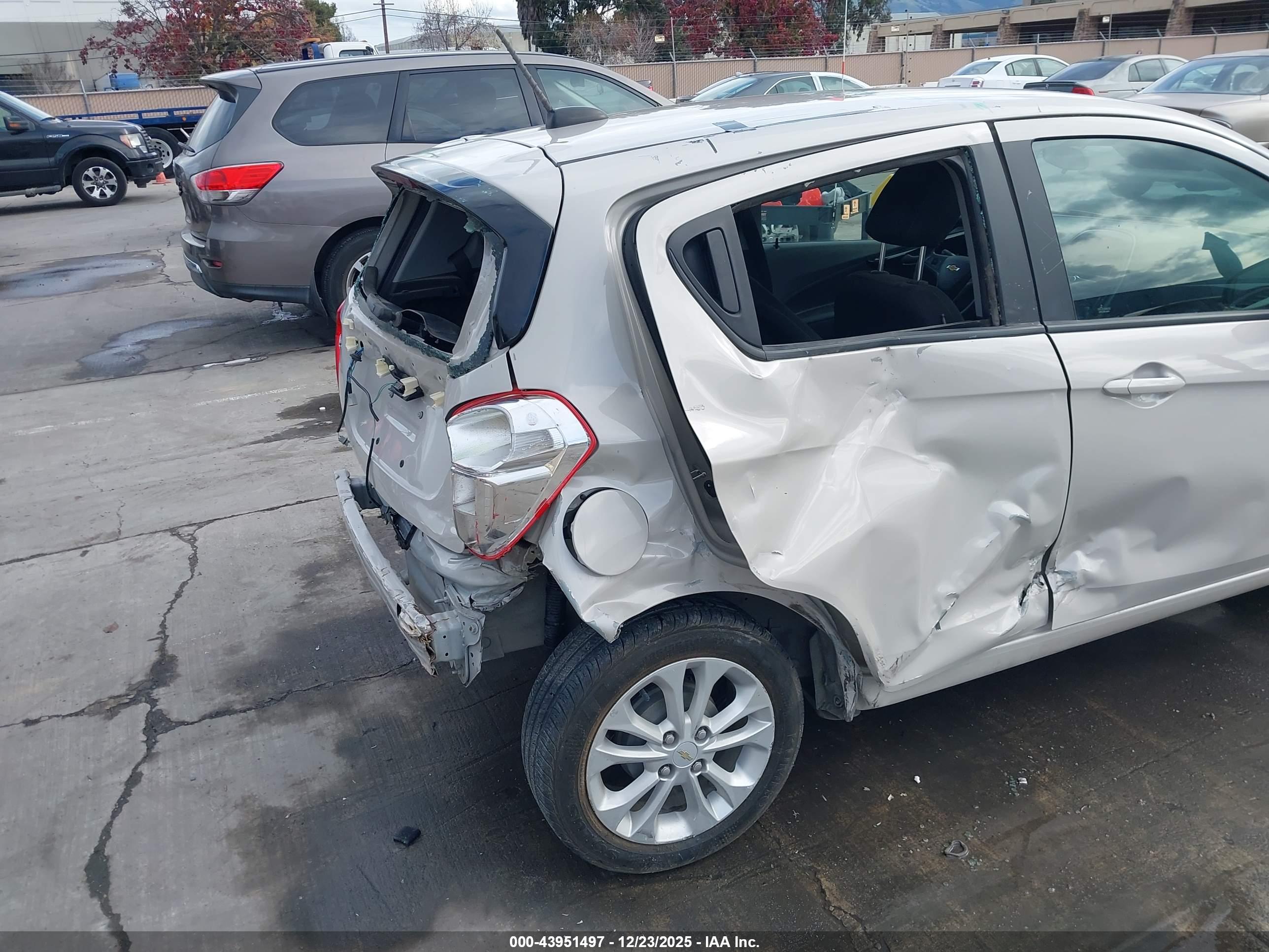 CHEVROLET SPARK image 6