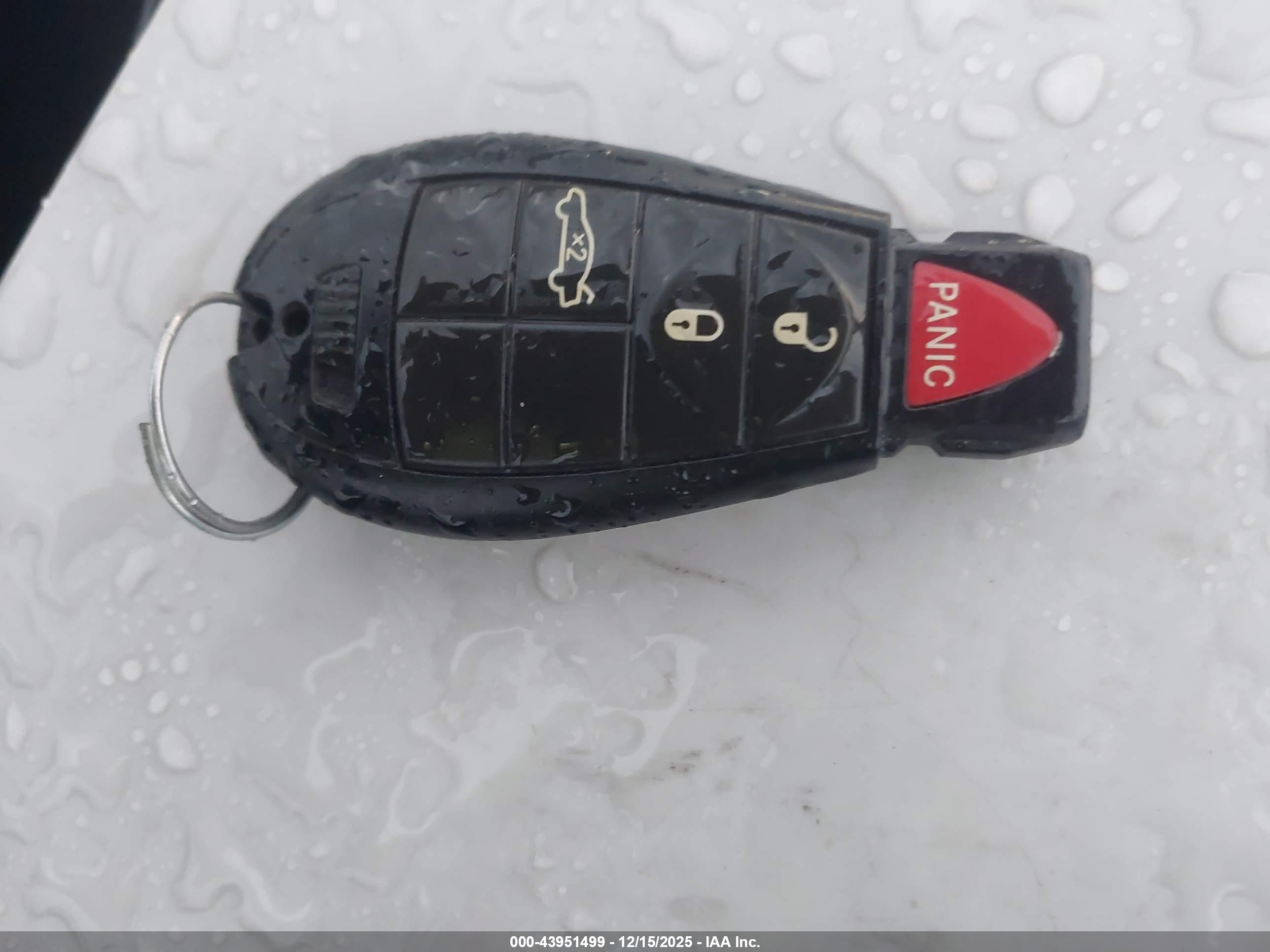 DODGE CHALLENGER image 11