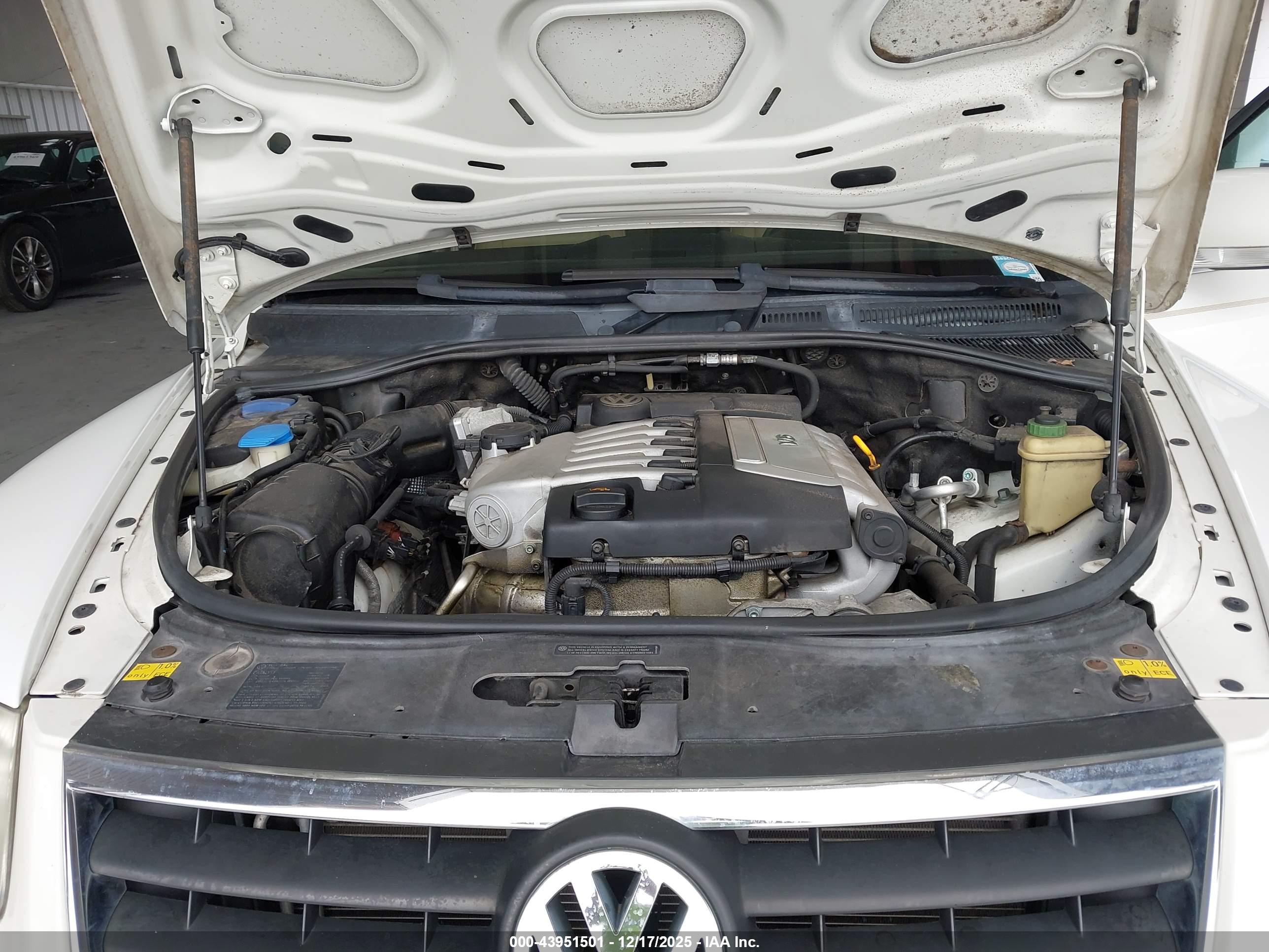 VOLKSWAGEN TOUAREG image 10