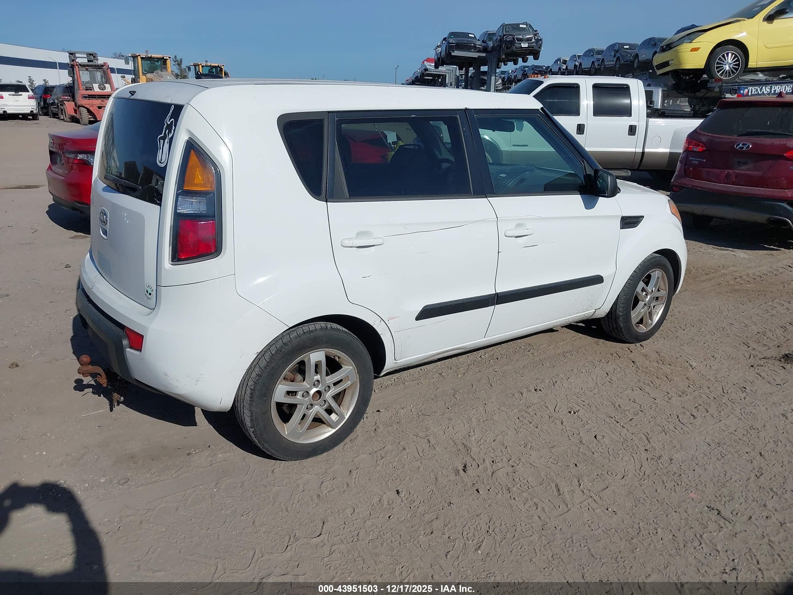 KIA SOUL image 4