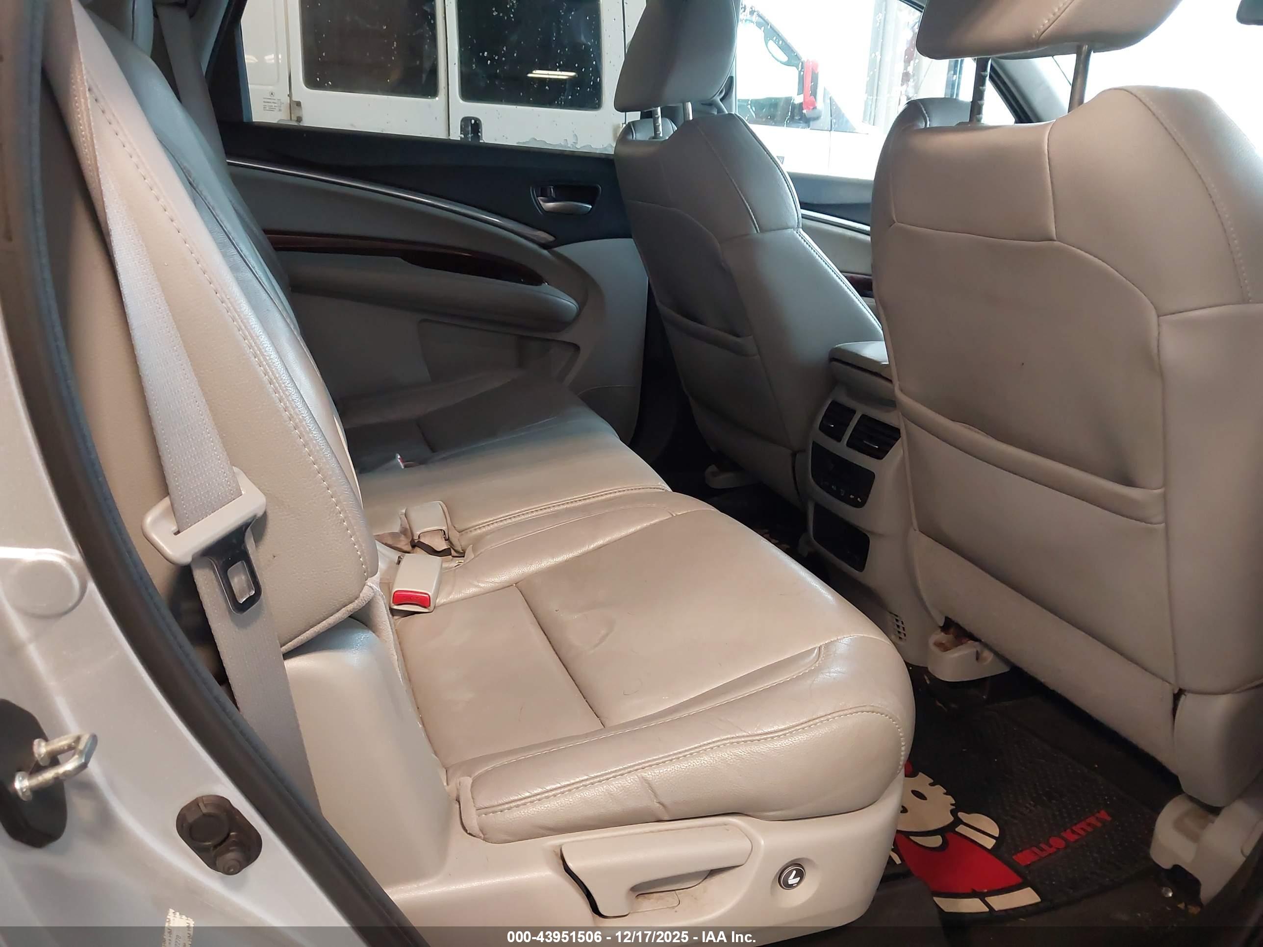 ACURA MDX image 8