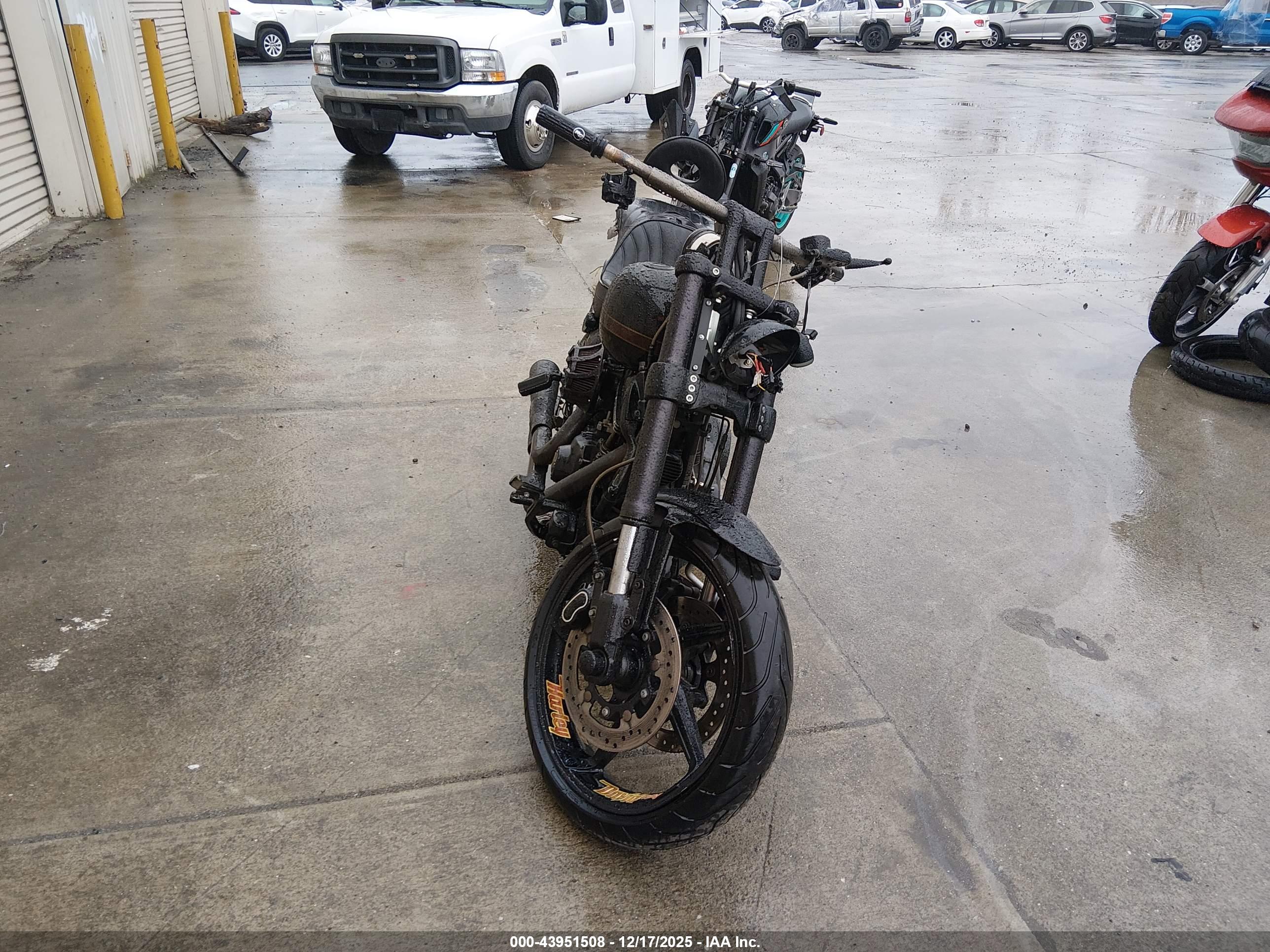 HARLEY-DAVIDSON FXSE image 5