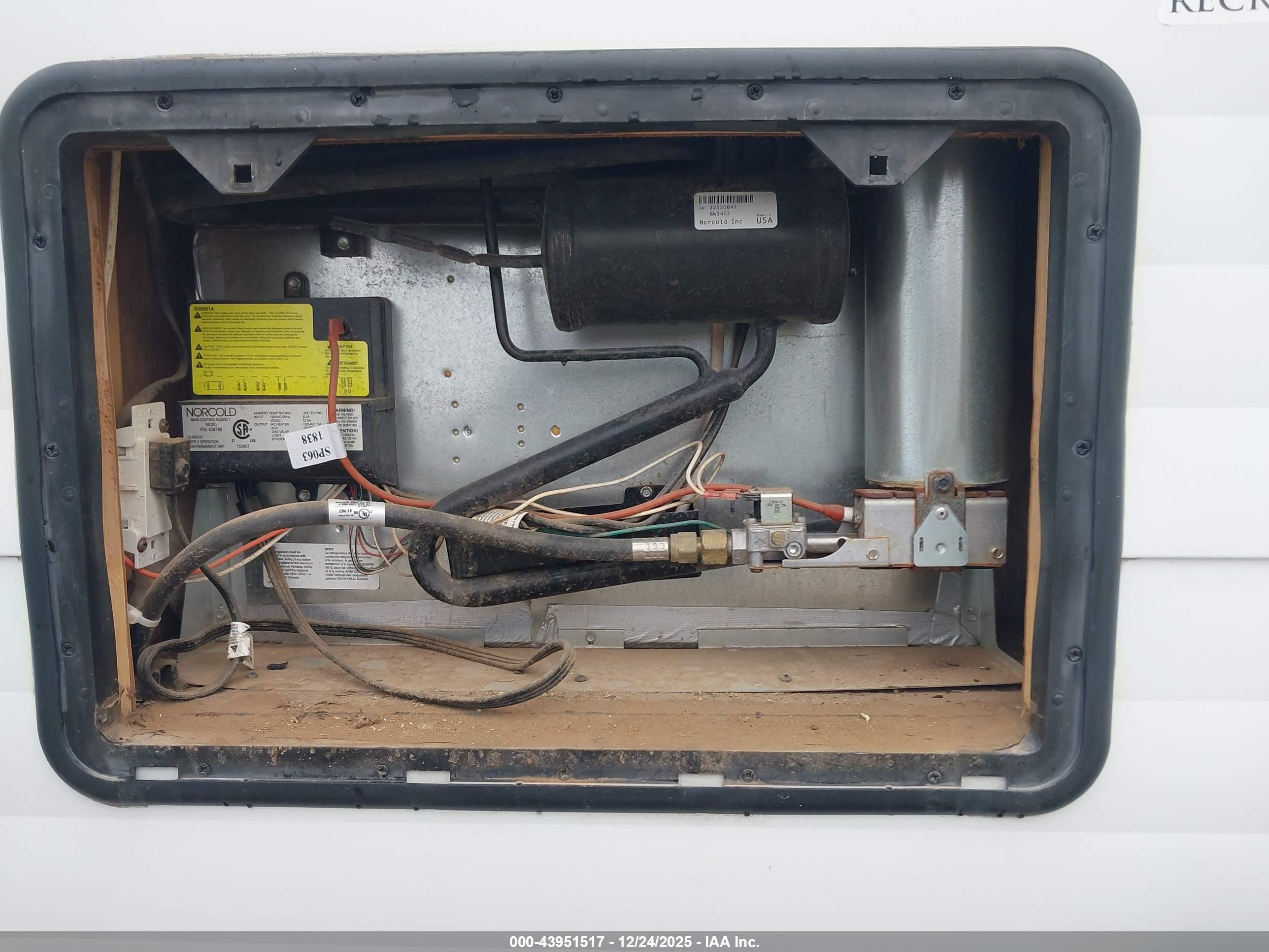 GRAND DESIGN image 10
