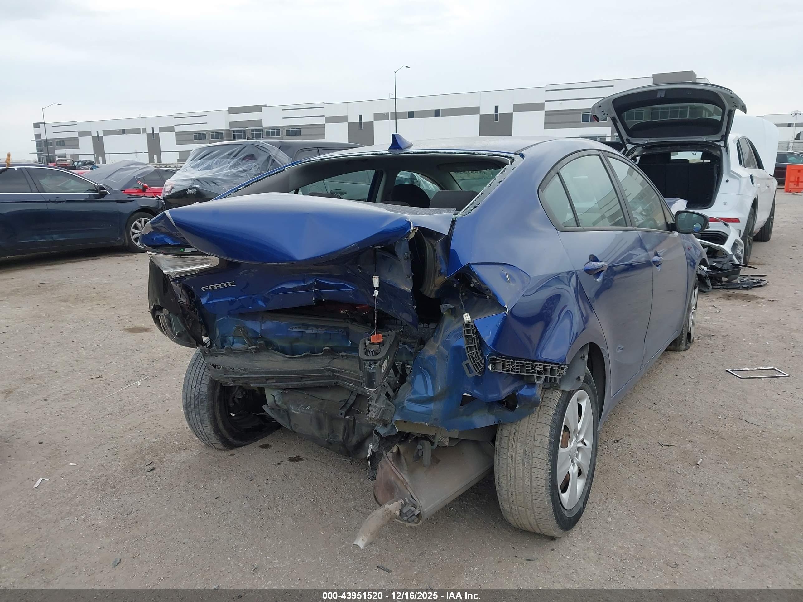 KIA FORTE image 4