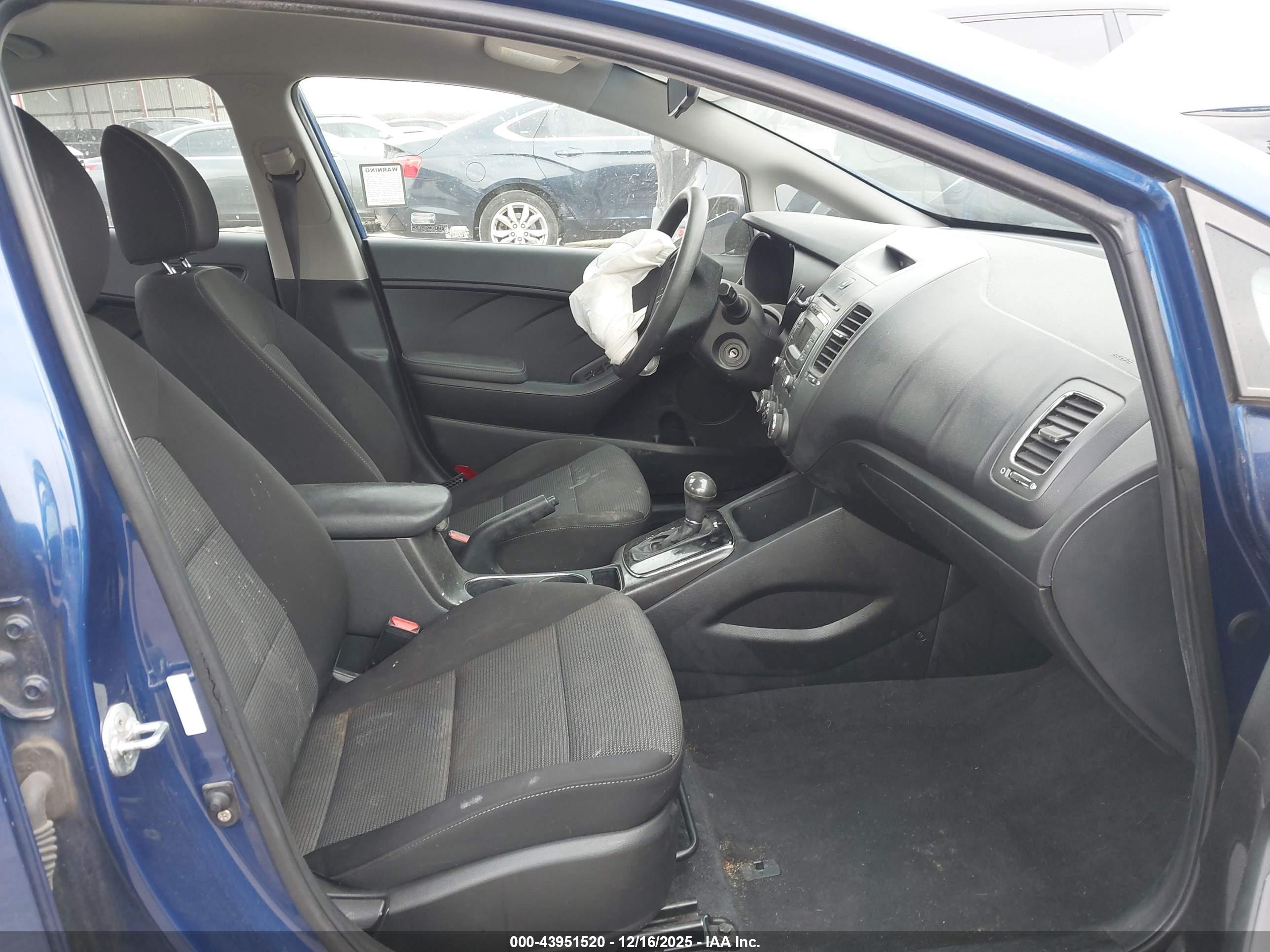 KIA FORTE image 5