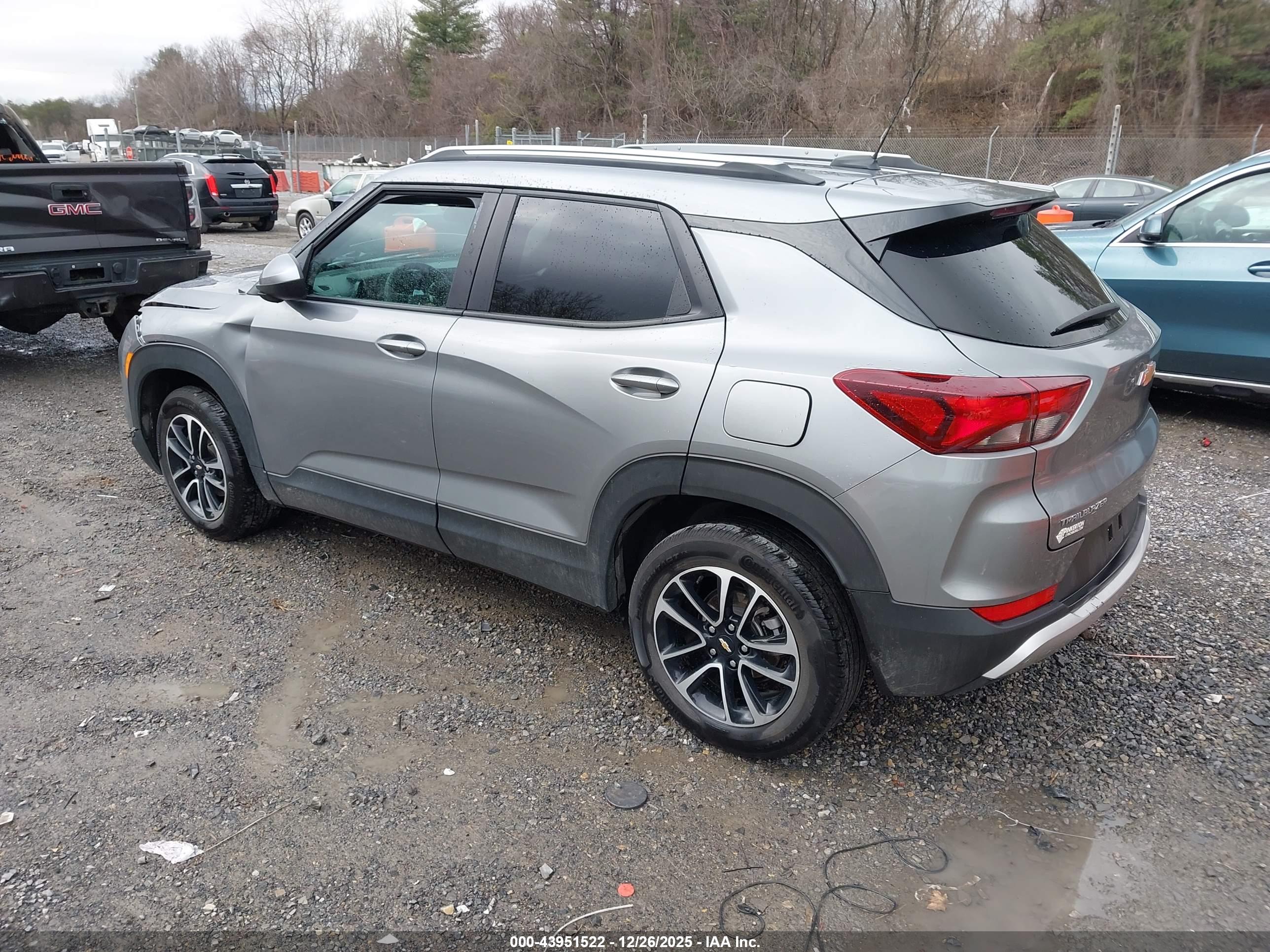 CHEVROLET TRAILBLAZER image 3
