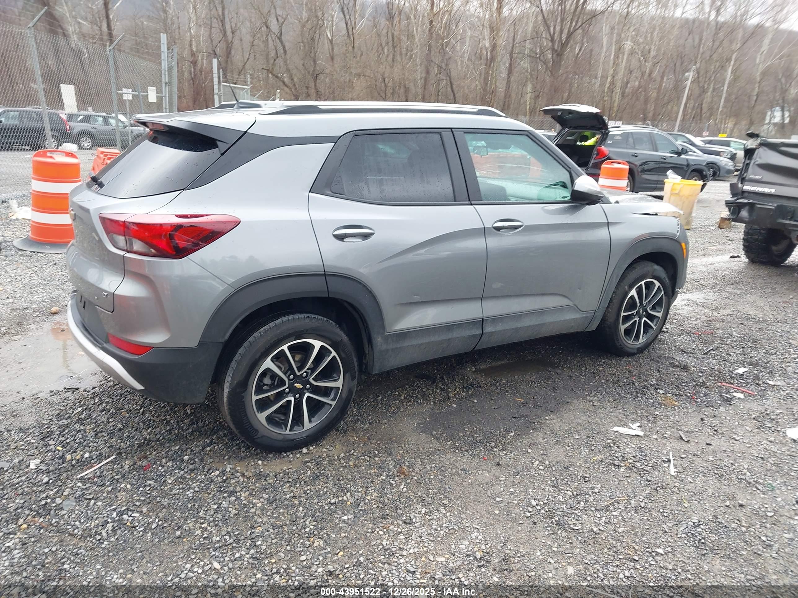 CHEVROLET TRAILBLAZER image 4