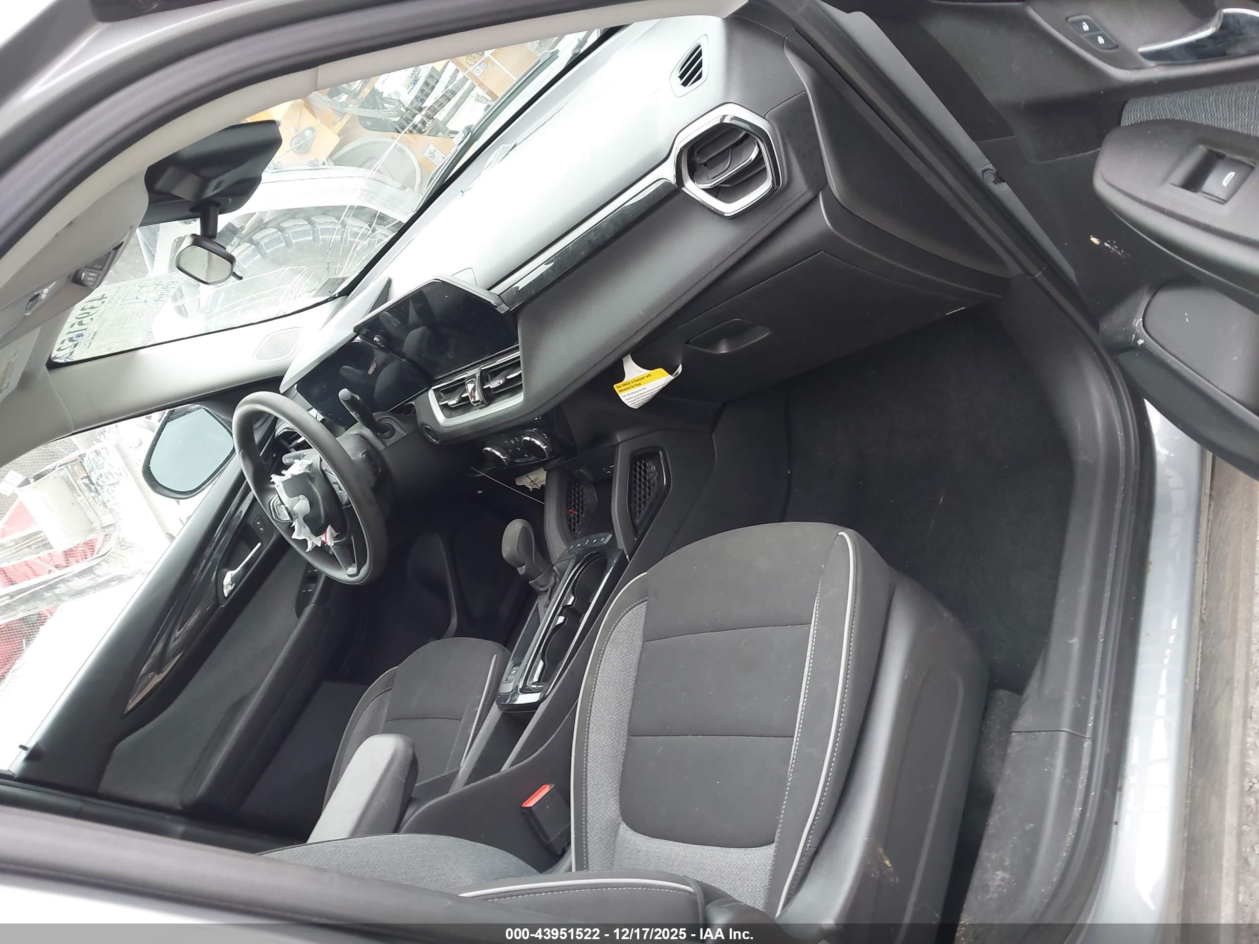 CHEVROLET TRAILBLAZER image 5