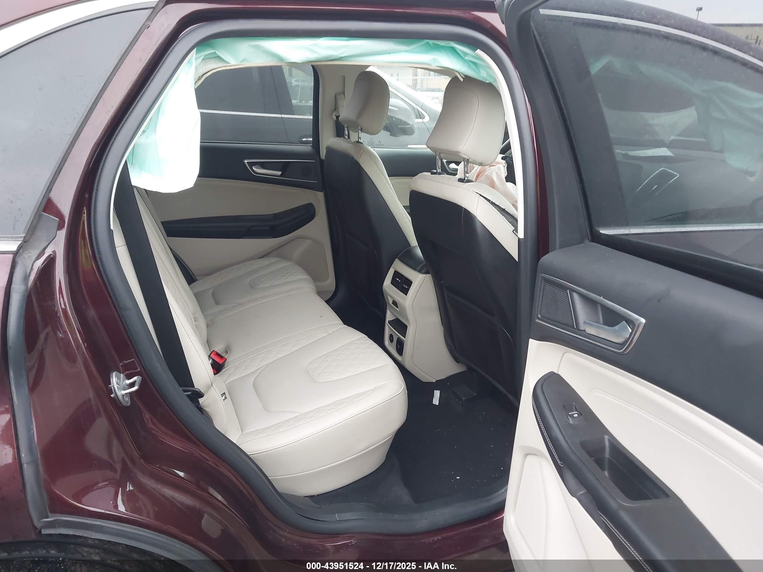 FORD EDGE image 8