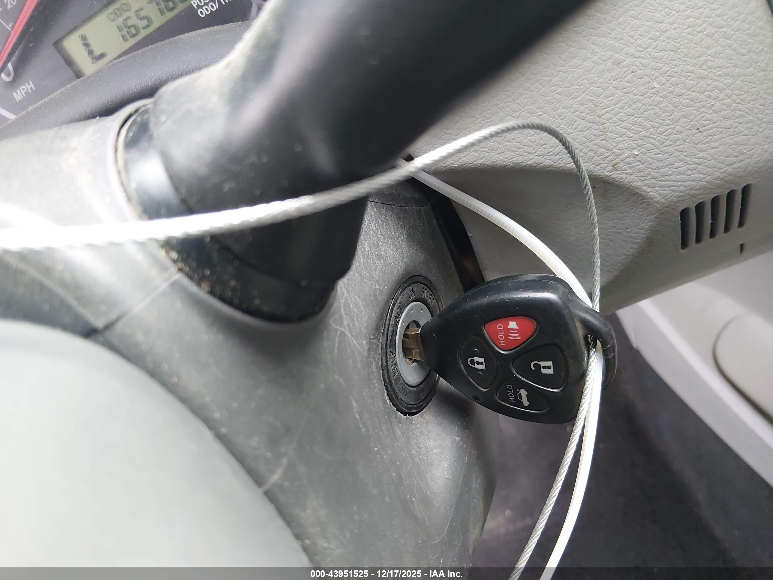 TOYOTA COROLLA image 11