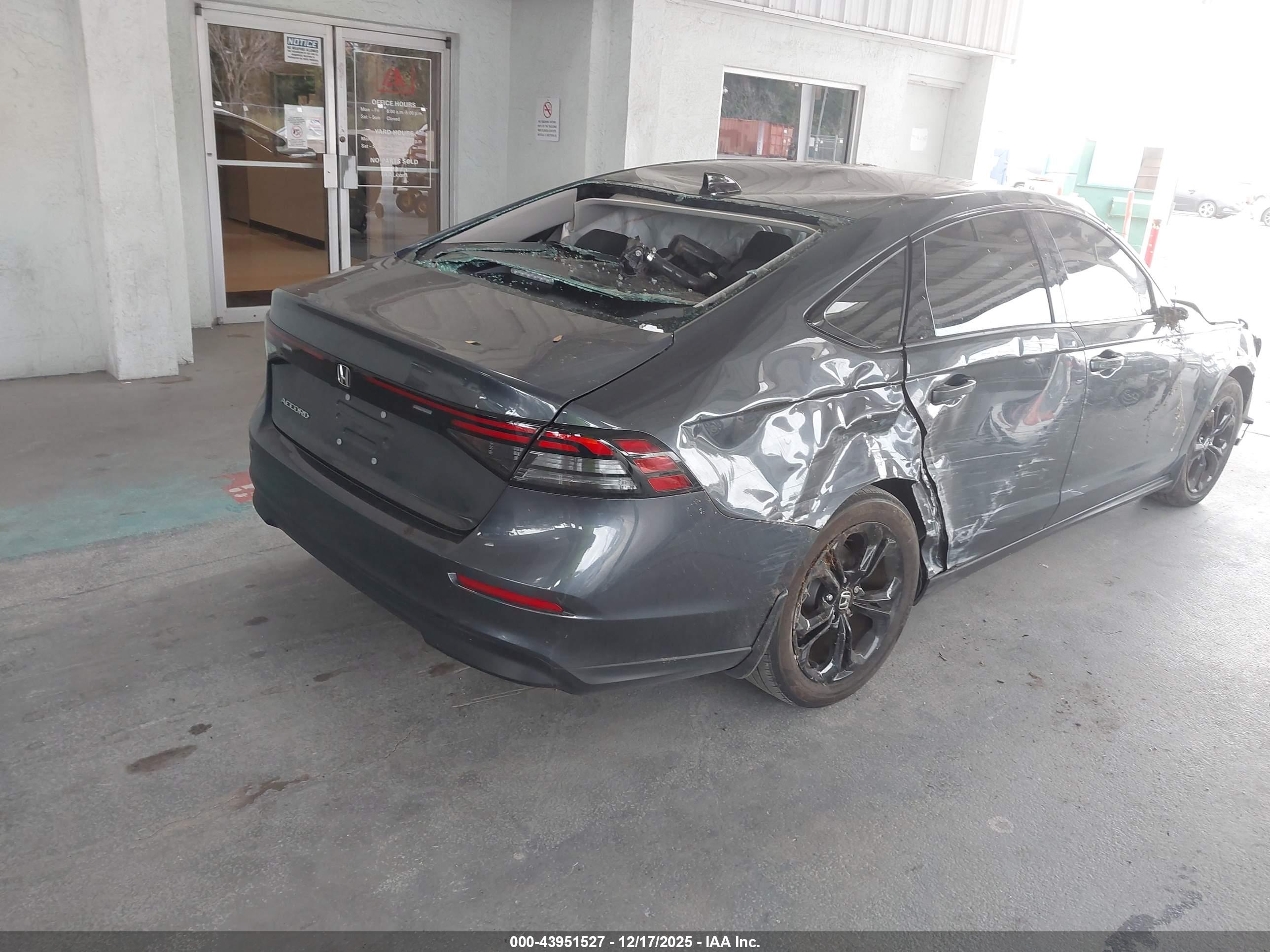 HONDA ACCORD image 4