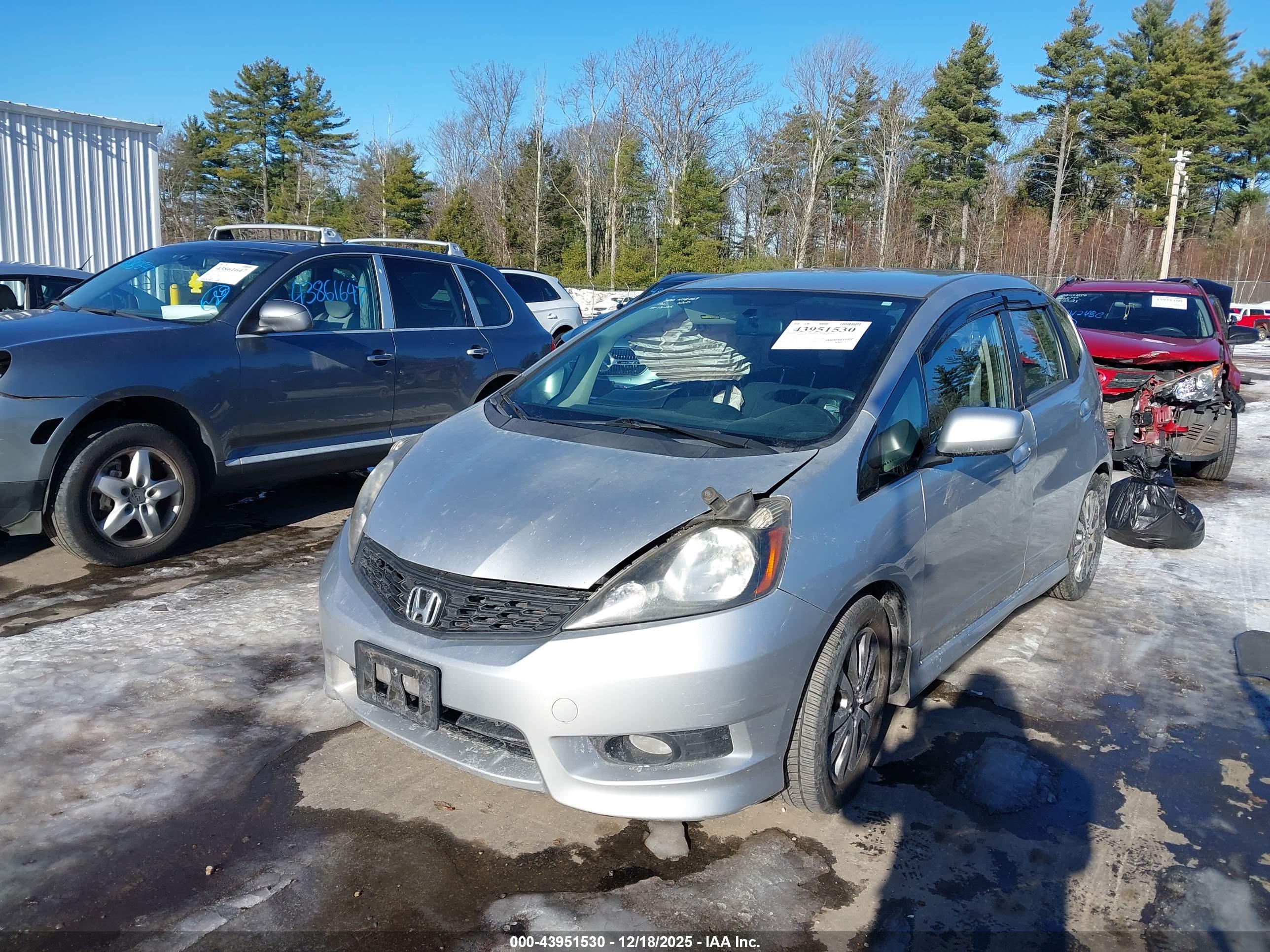HONDA FIT image 2