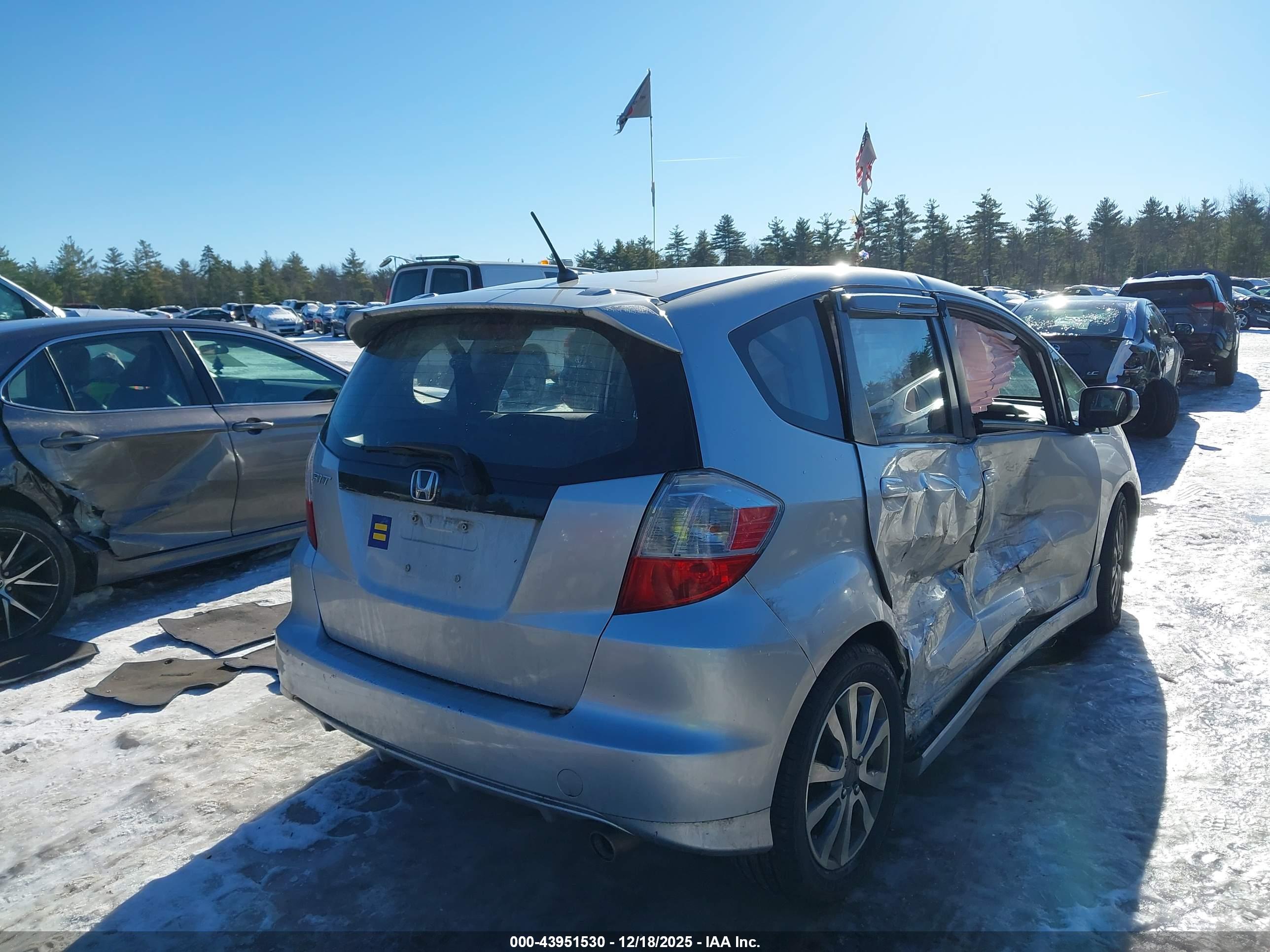 HONDA FIT image 4