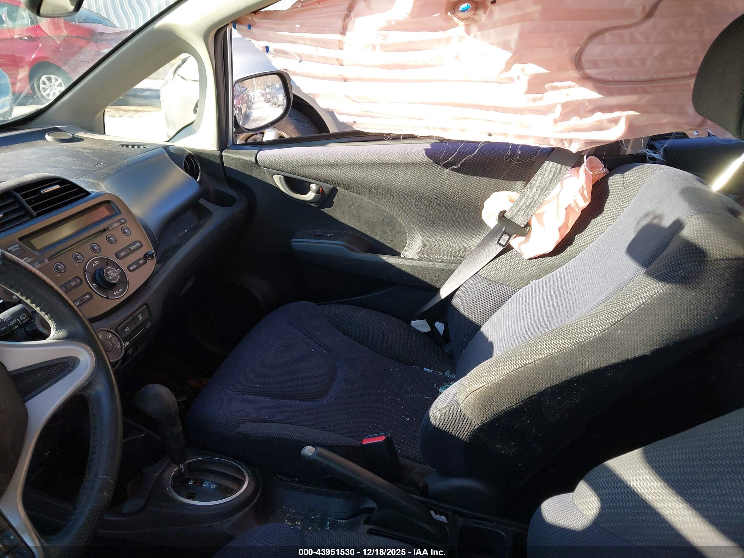 HONDA FIT image 5