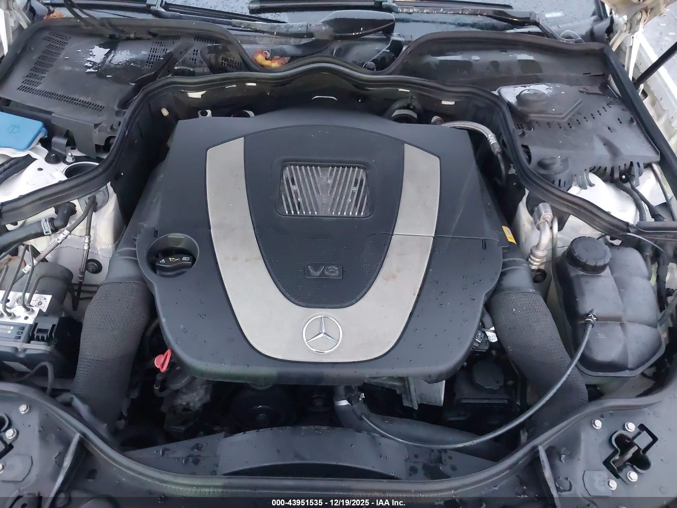 MERCEDES-BENZ E image 10