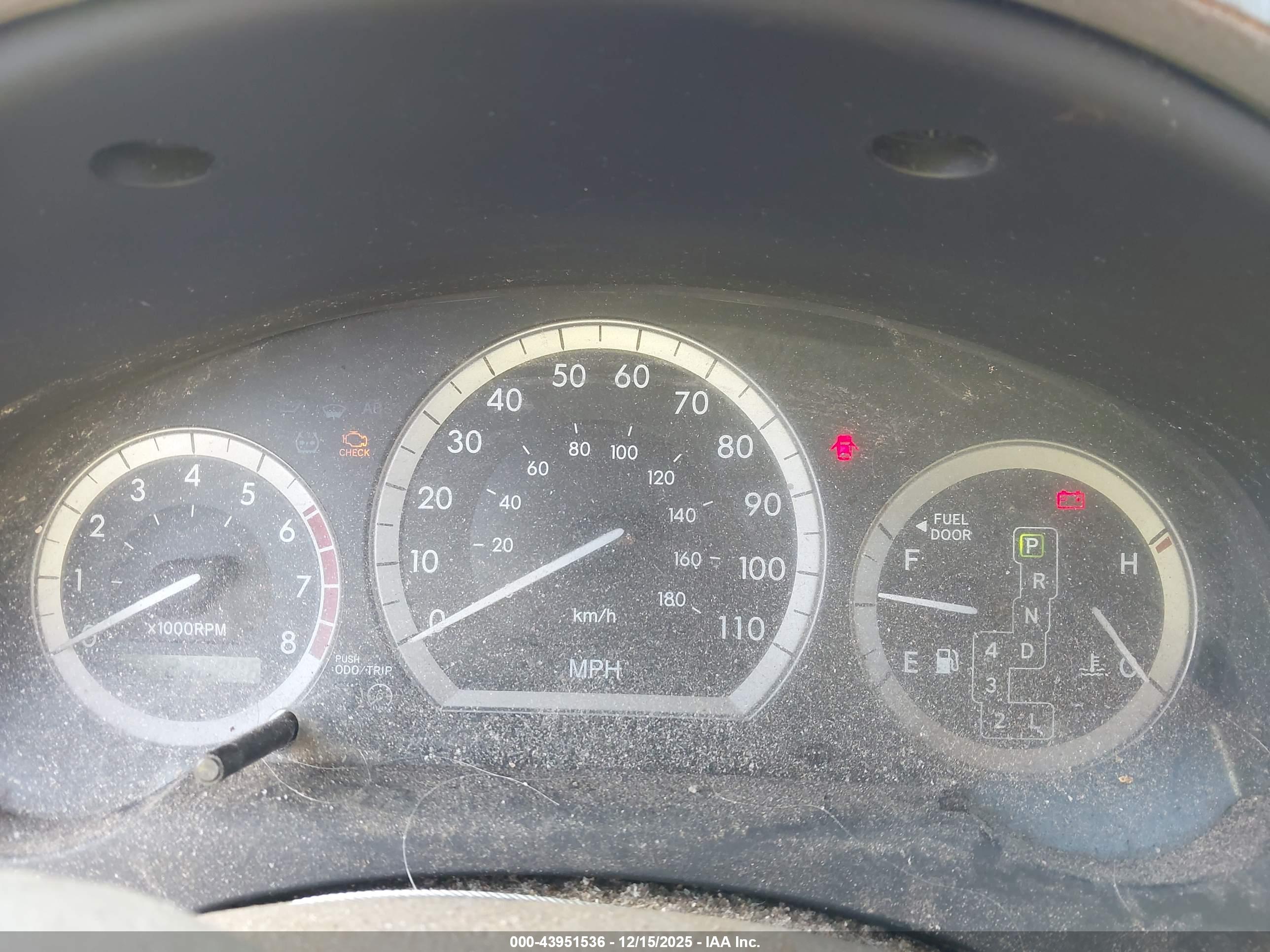 TOYOTA SIENNA image 7