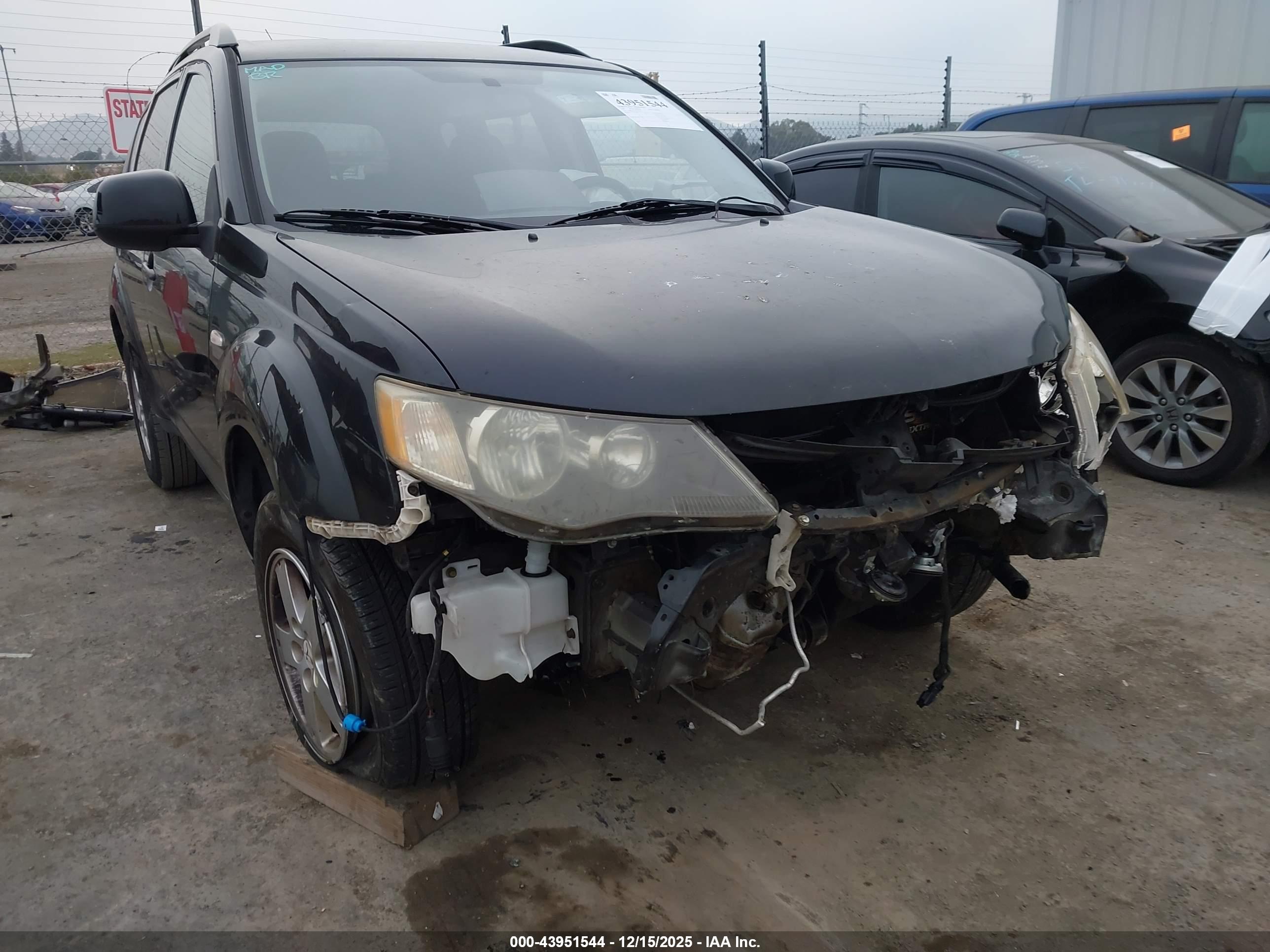 MITSUBISHI OUTLANDER image 6