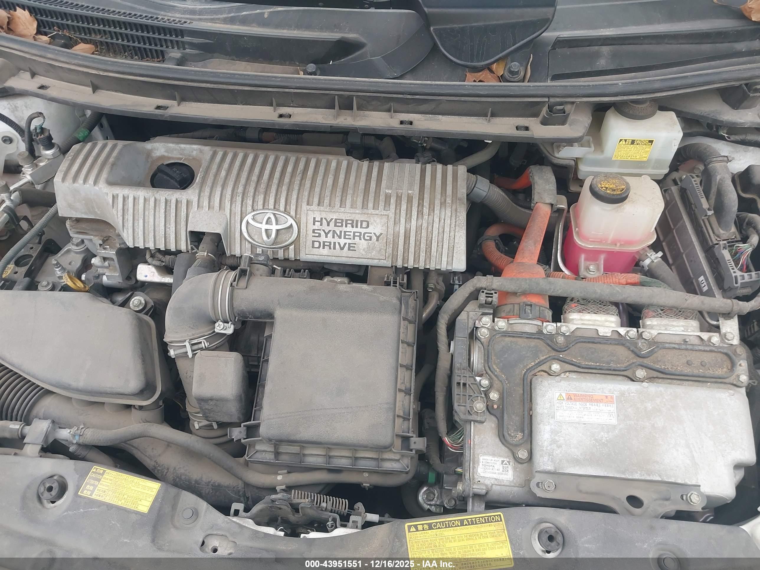 TOYOTA PRIUS image 10