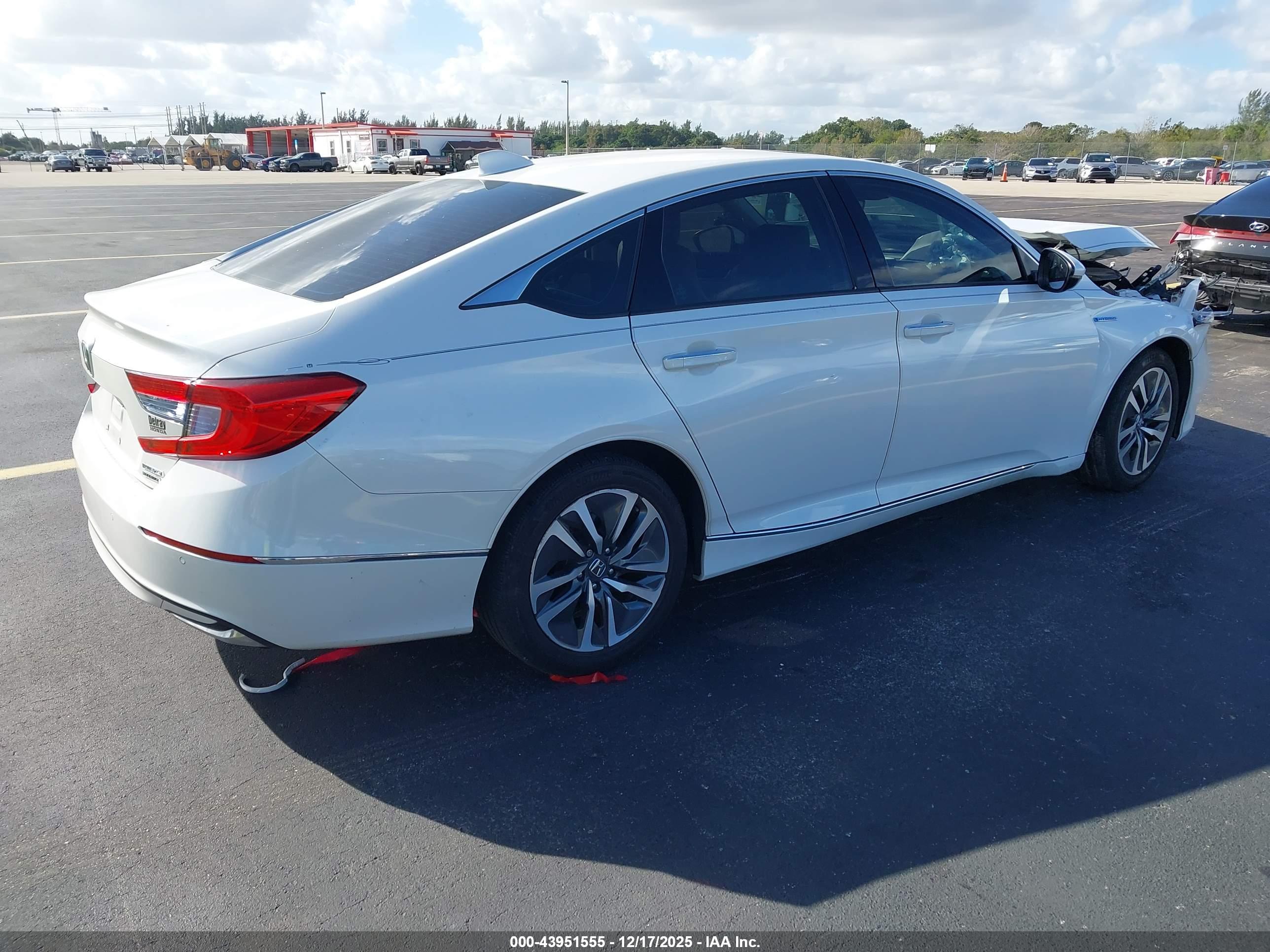 HONDA ACCORD image 4