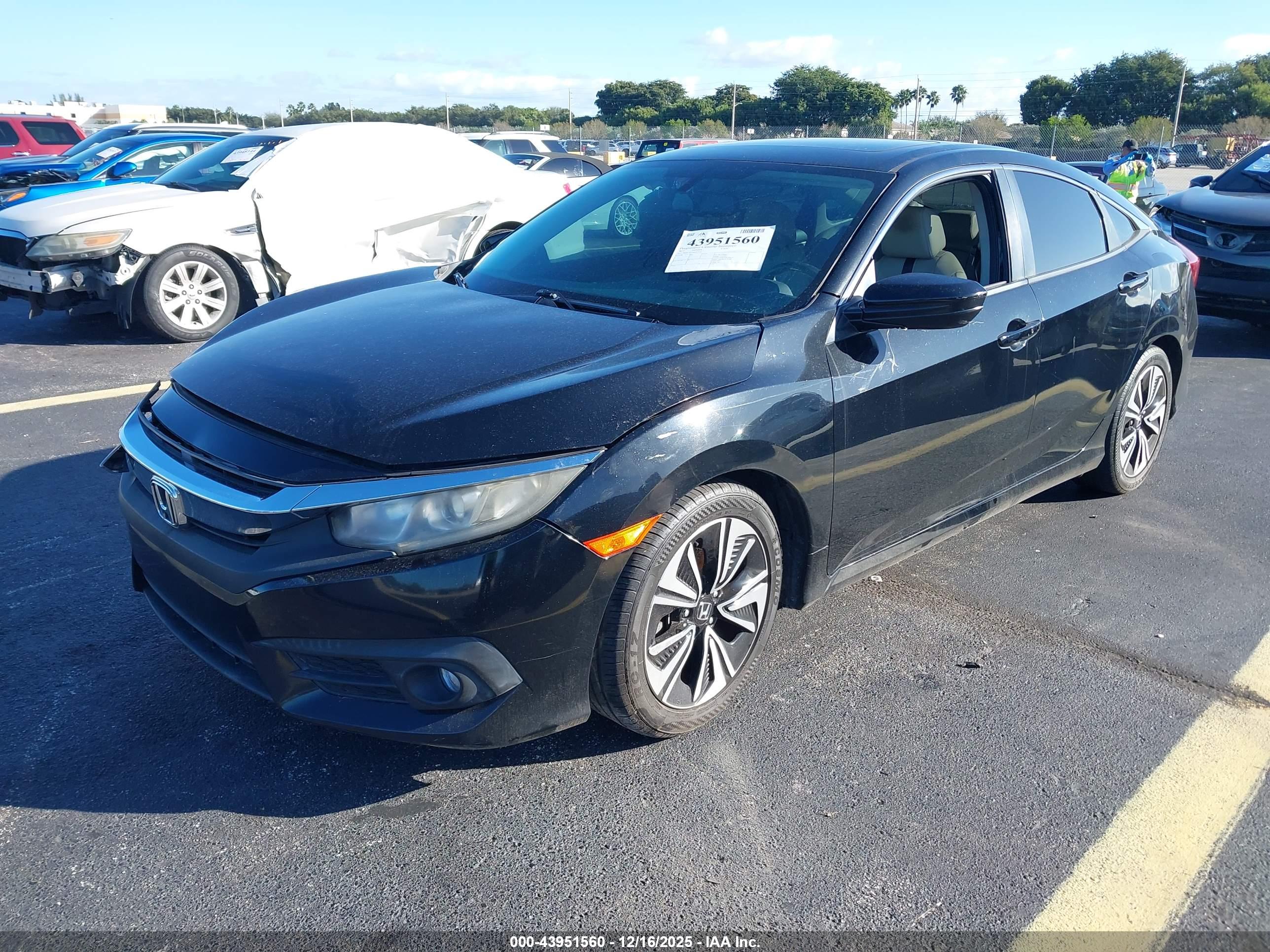 HONDA CIVIC image 2