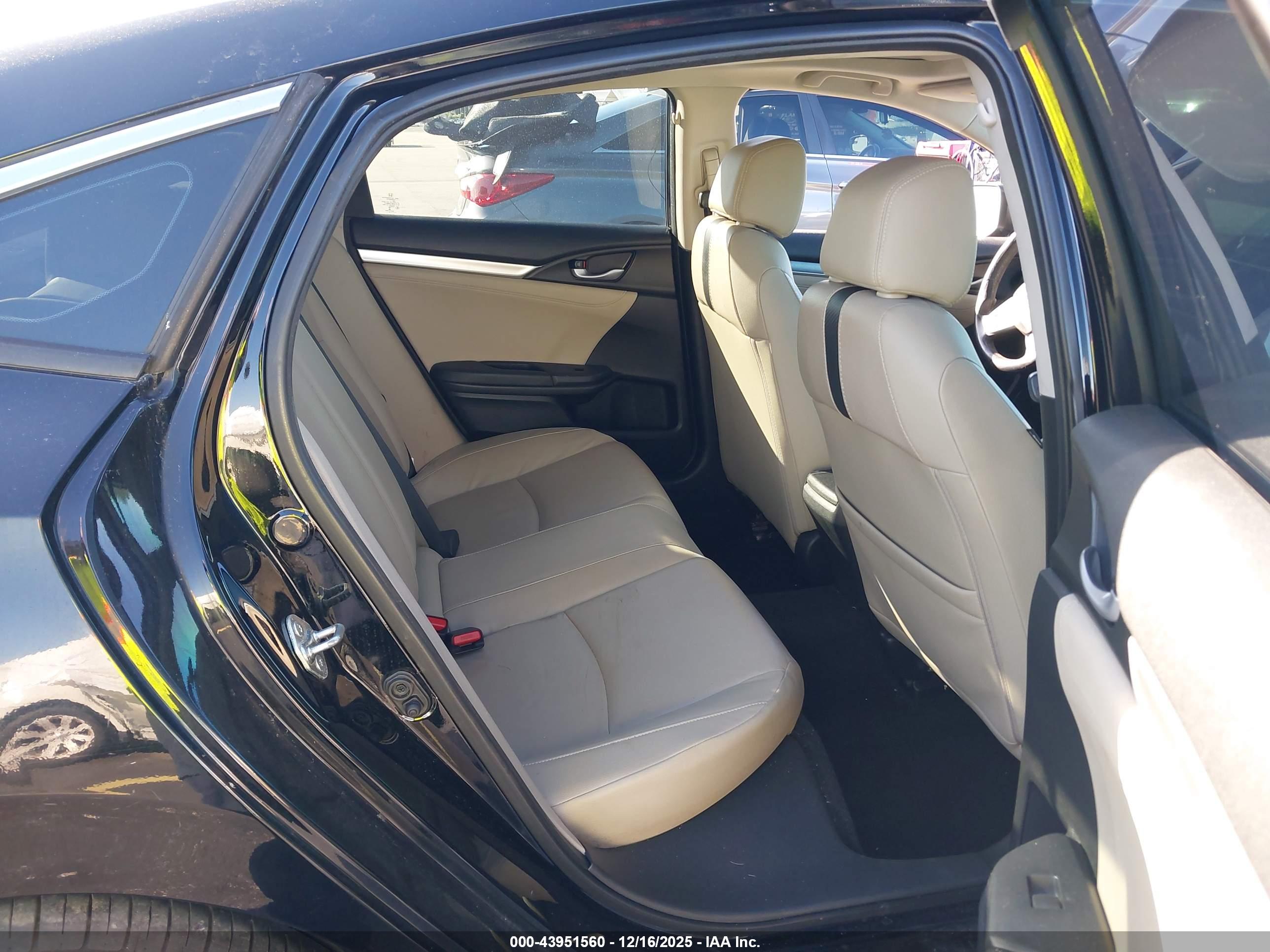 HONDA CIVIC image 8